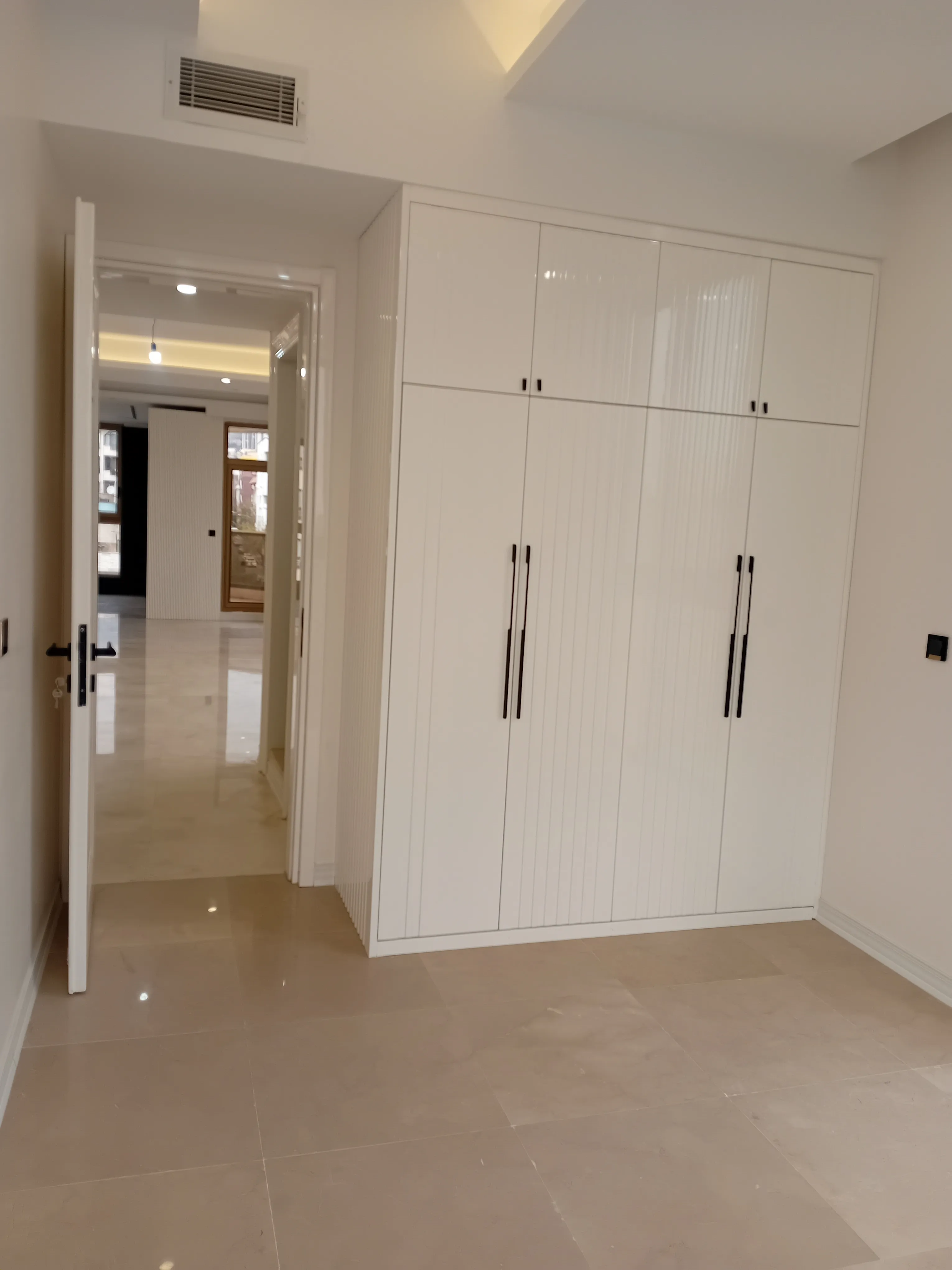 فروش واحد 109 متر رونیکاپالاس در سئول