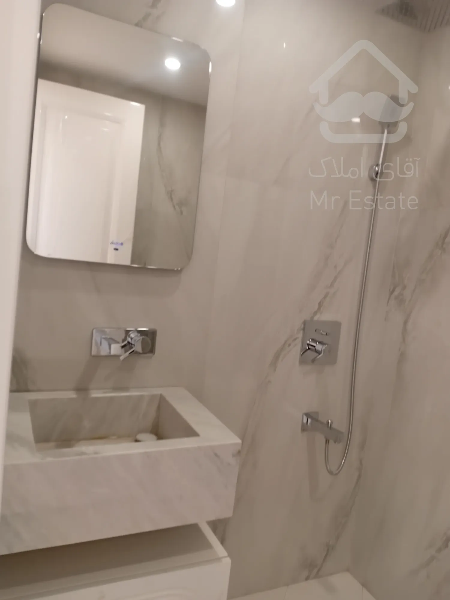 فروش واحد لاکچری 111 متر رونیکاپالاس در سئول