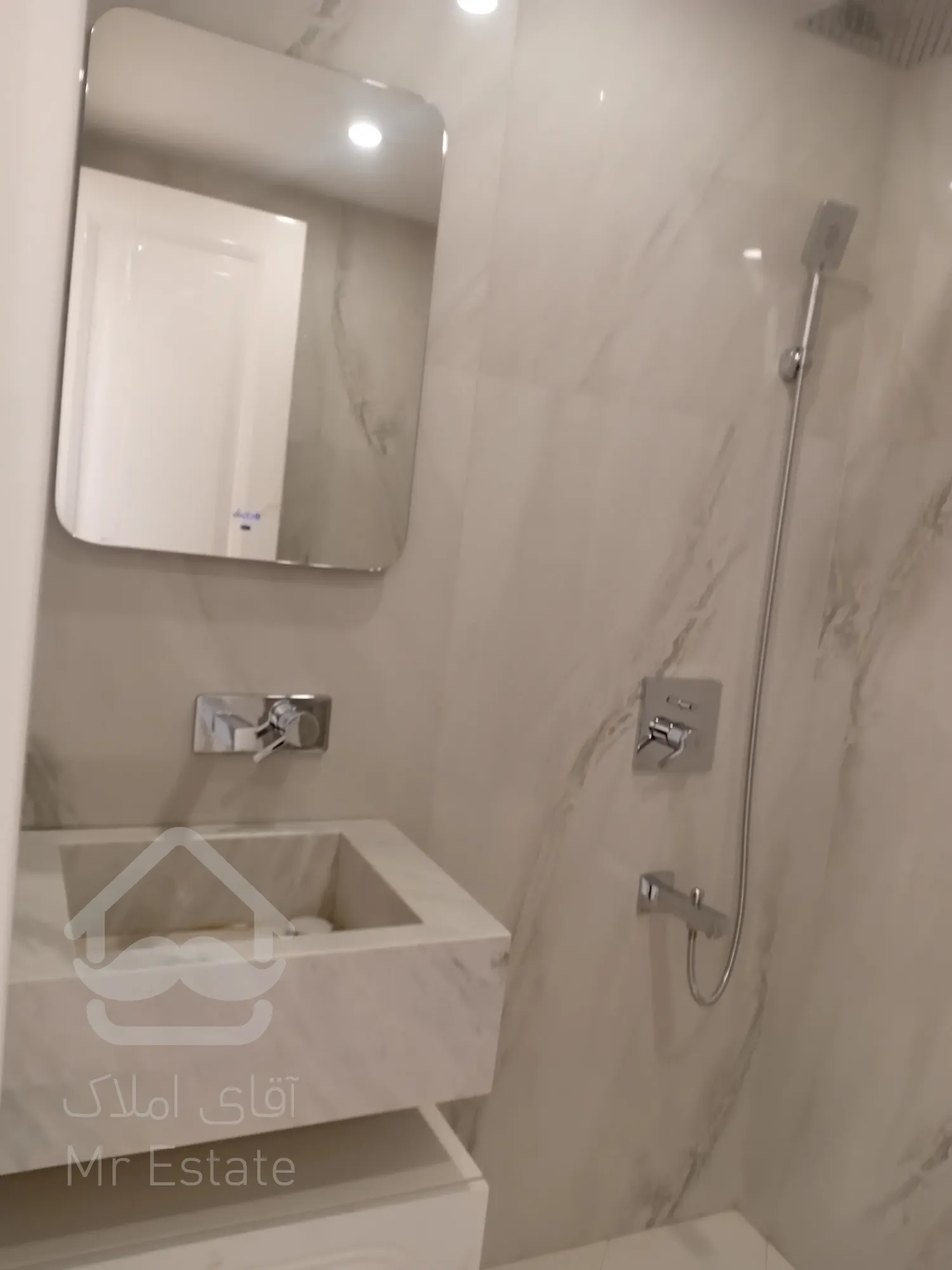 فروش واحد 110 متر رونیکاپالاس واقع در سئول