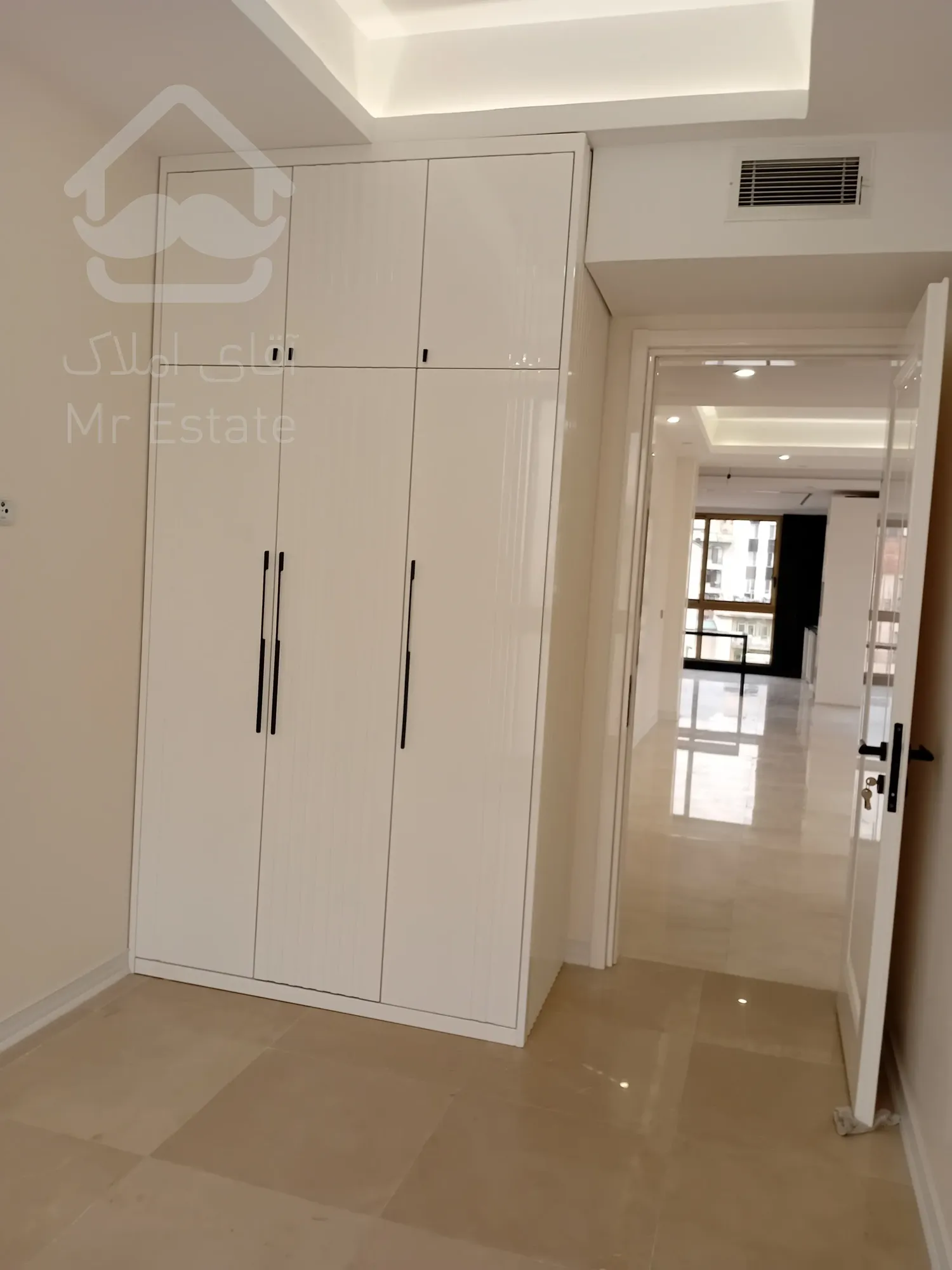 فروش واحد لاکچری 111 متر رونیکاپالاس در سئول