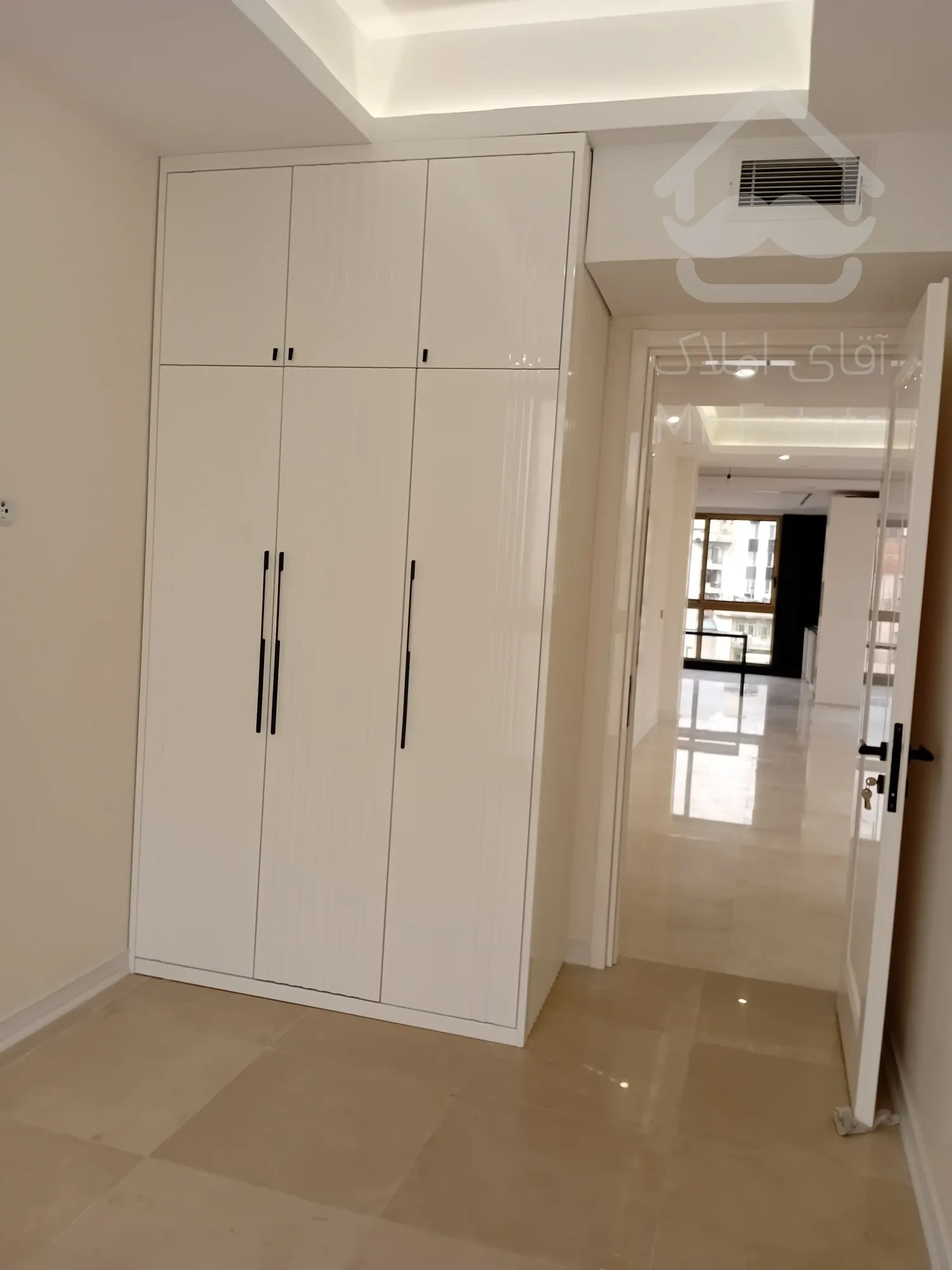 فروش واحد 110 متر رونیکاپالاس واقع در سئول