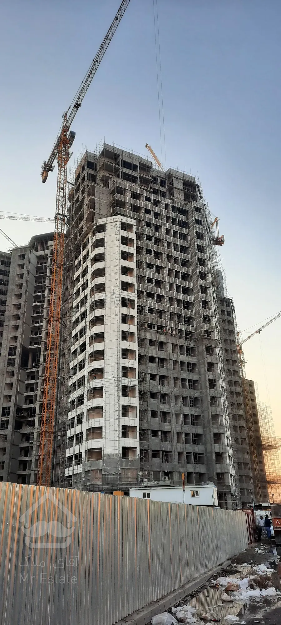 پیش فروش آپارتمان ۱۰۸ متری منطقه ۲۲ تهاتر اعیان نشین