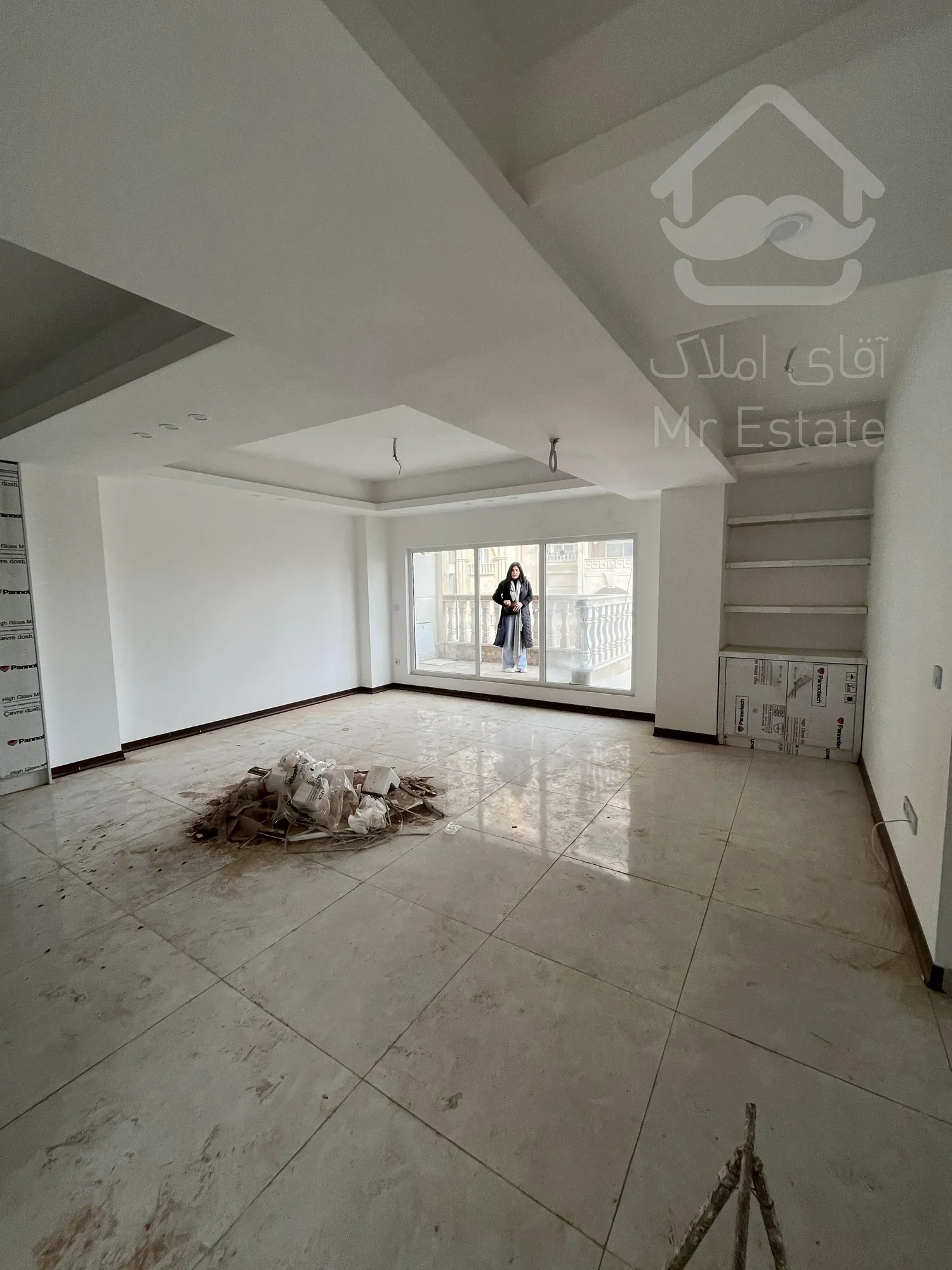 آپارتمان ساحلی ۹۴ متر بلوار دریا