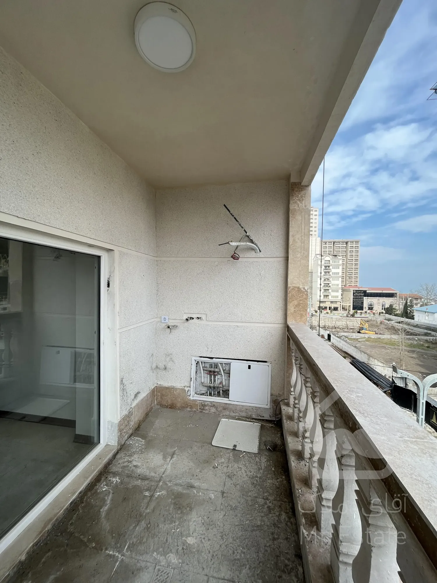 آپارتمان ساحلی ۹۴ متر بلوار دریا