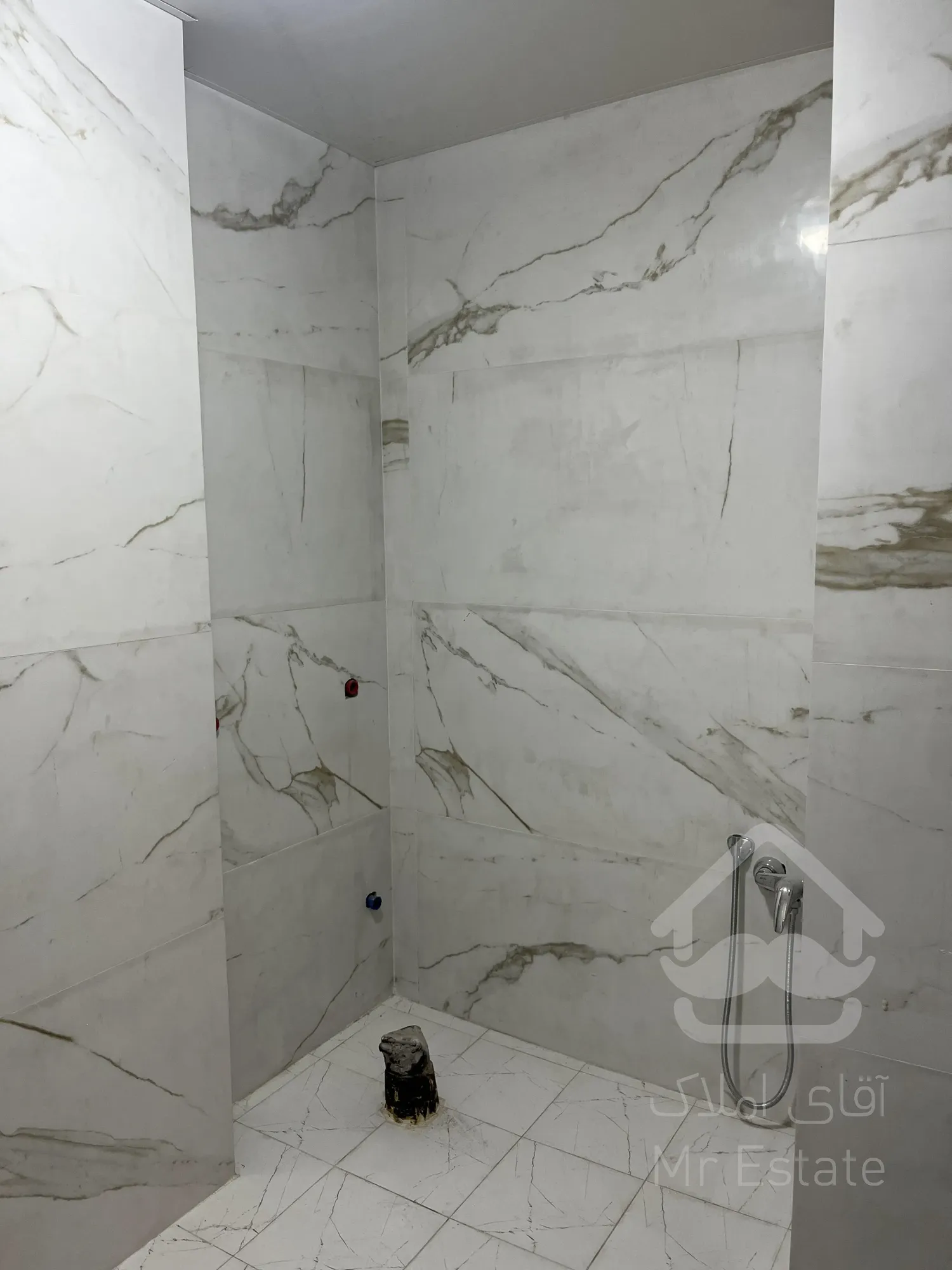 آپارتمان ۱۳۵ متر  در بلوار دریا