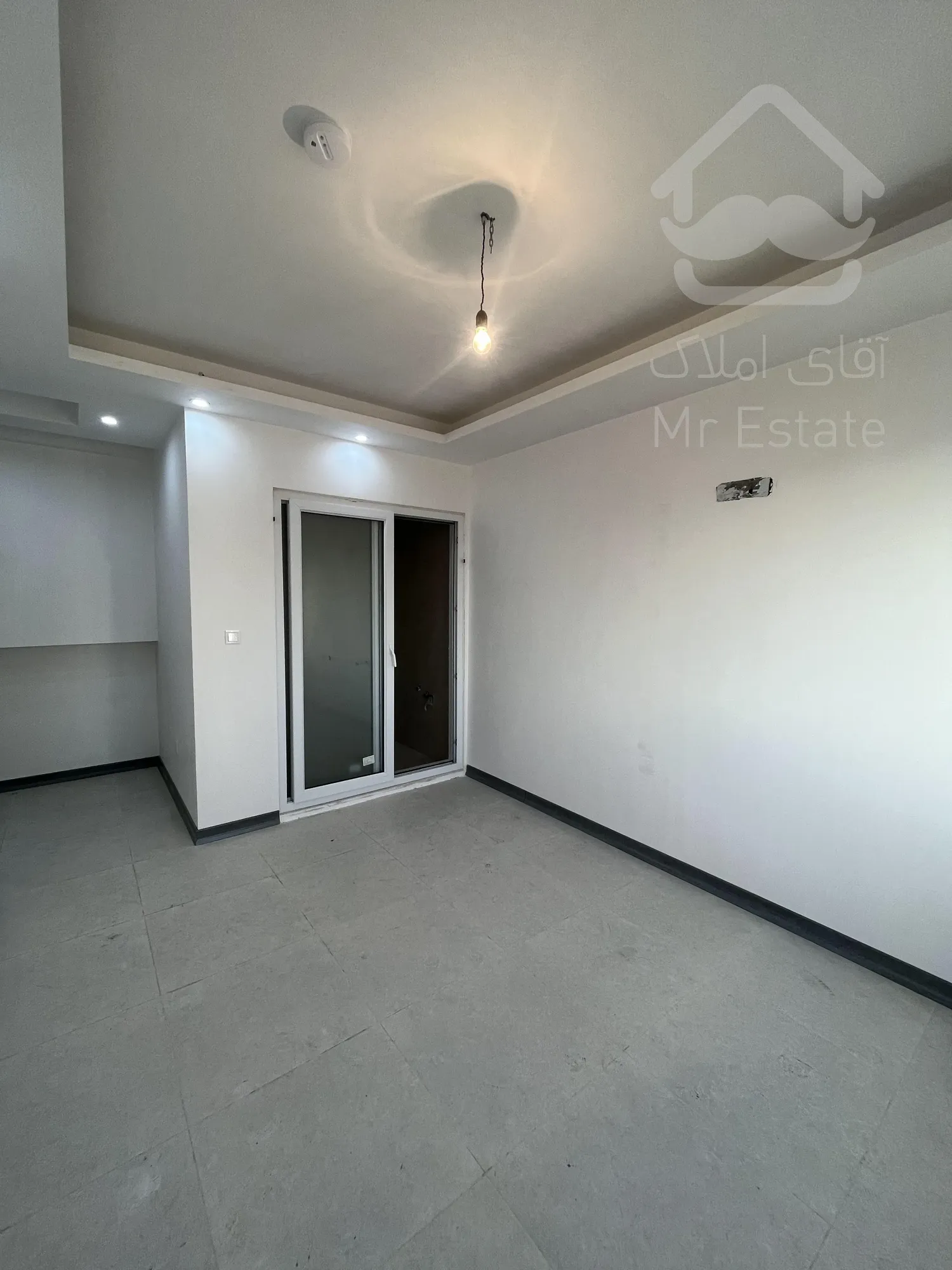 آپارتمان ۱۳۵ متر  در بلوار دریا