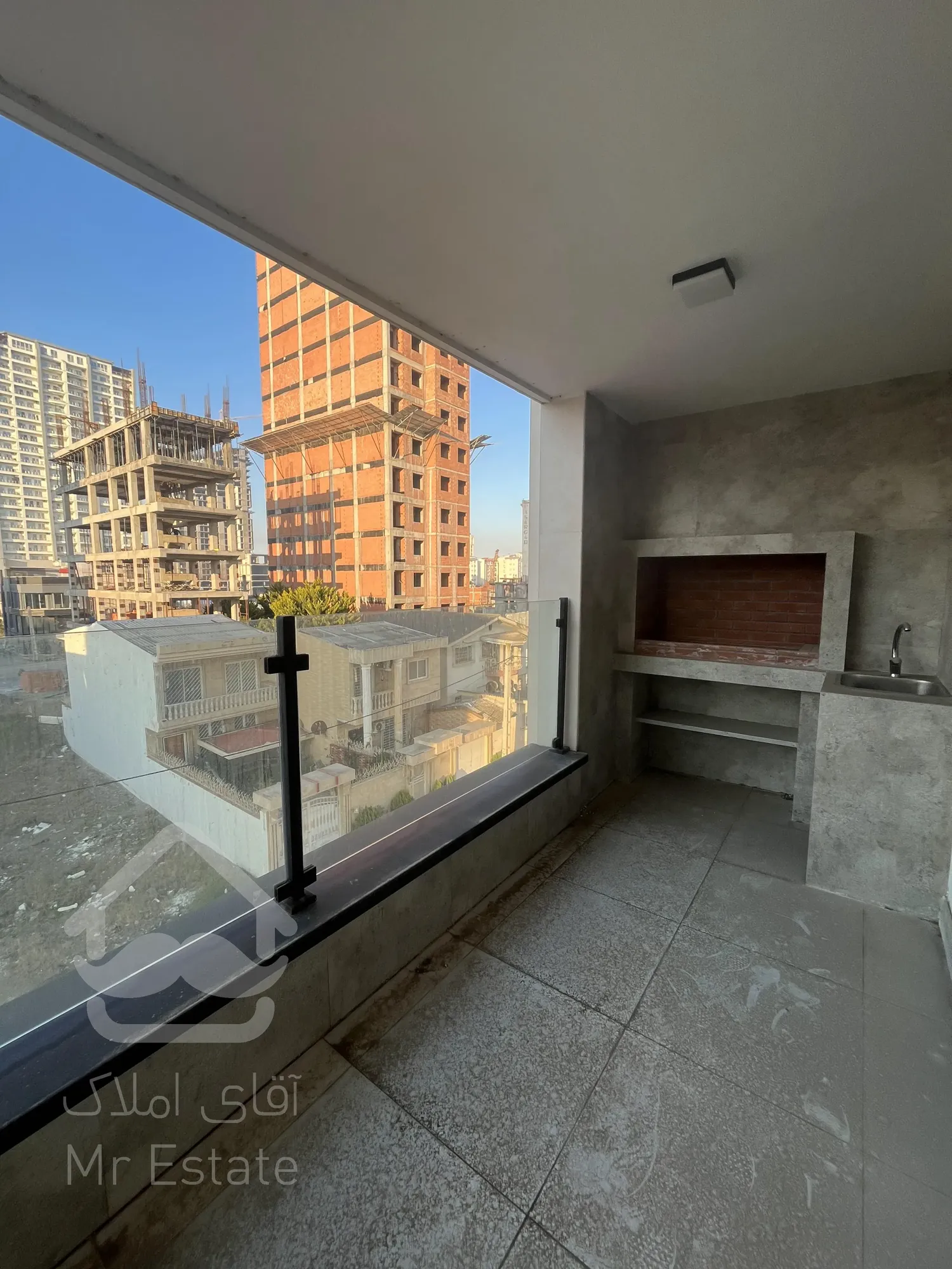 آپارتمان ۱۳۵ متر  در بلوار دریا