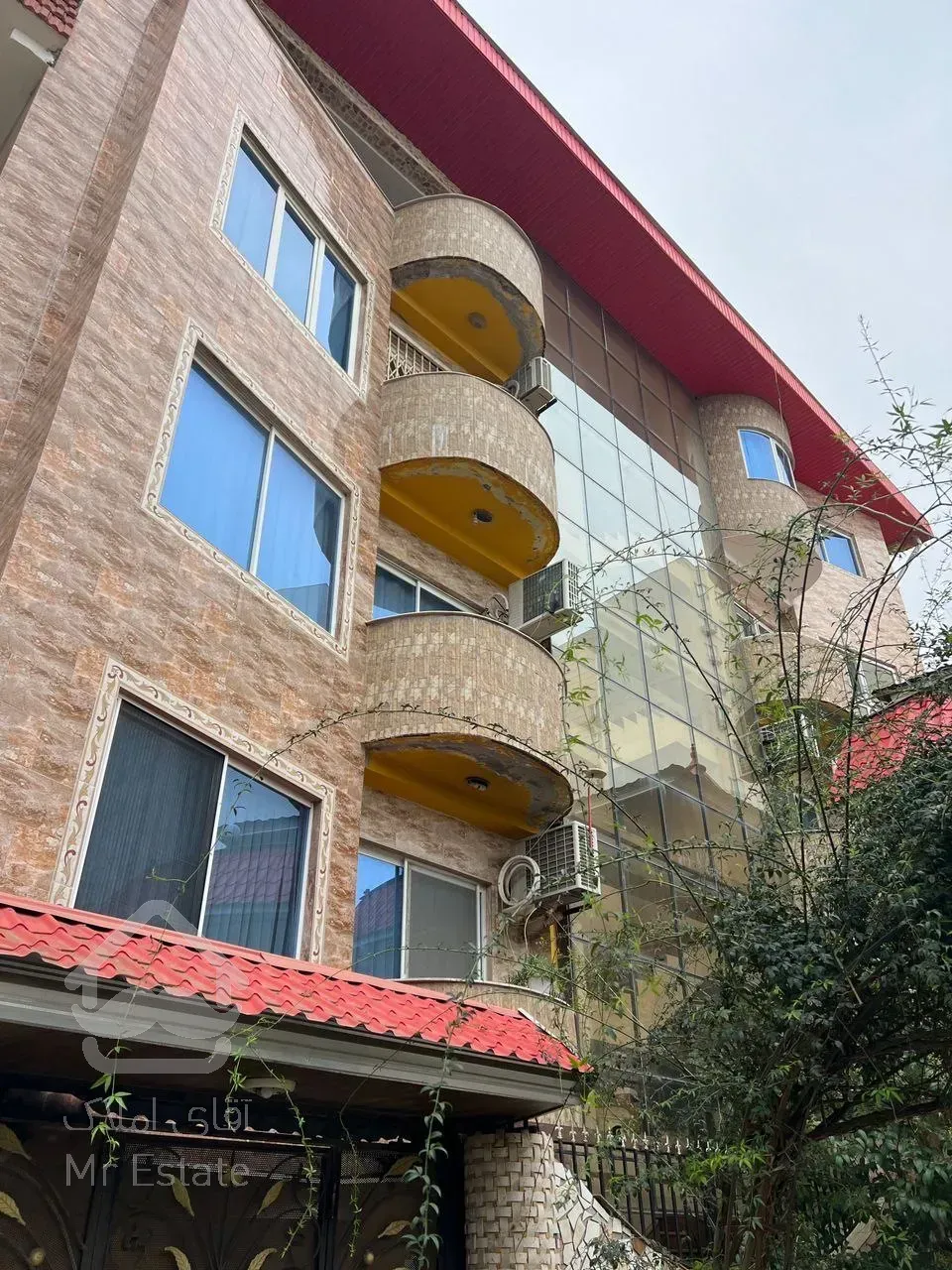 آپارتمان ساحلی ۱۱۰ متر بلوار دریا