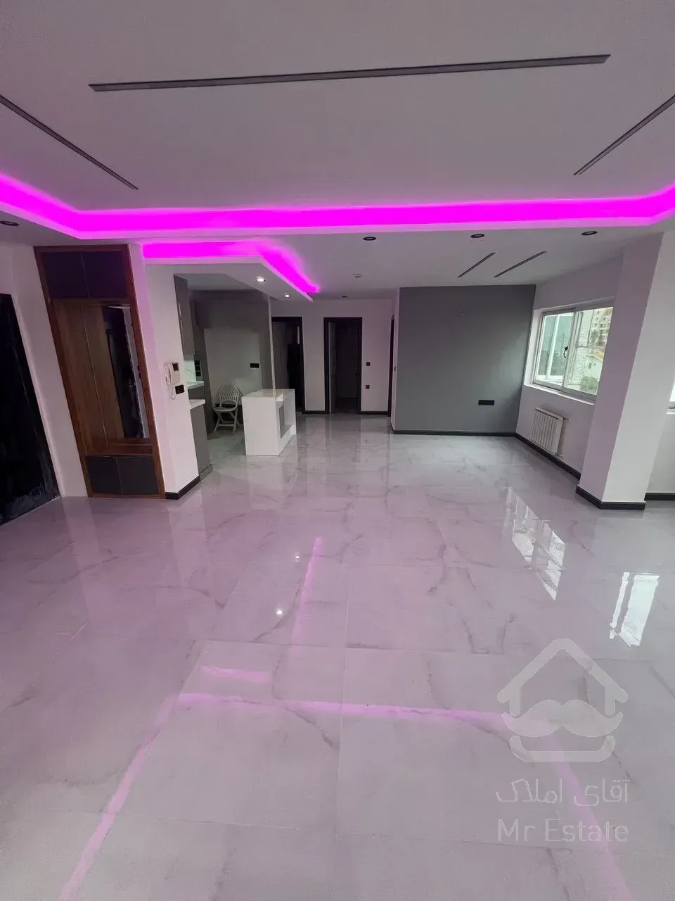 آپارتمان ساحلی ۱۱۰ متر بلوار دریا