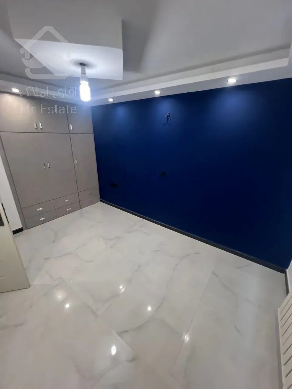 آپارتمان ساحلی ۱۱۰ متر بلوار دریا