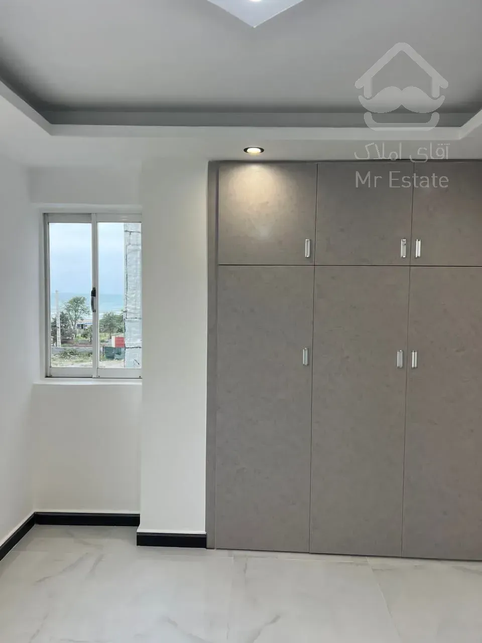 آپارتمان ساحلی ۱۱۰ متر بلوار دریا