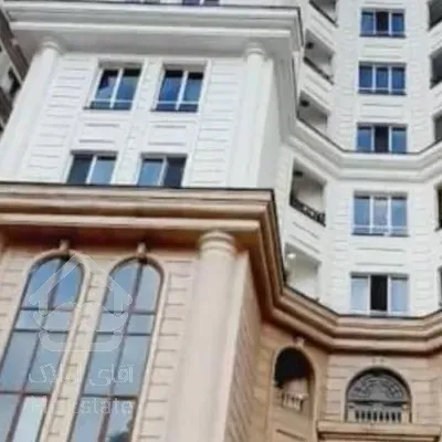 برجی فاخر در غرب دریاچه چیتگر/ پیش فروش