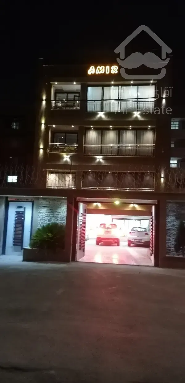 آپارتمان 156 متری در گلستان