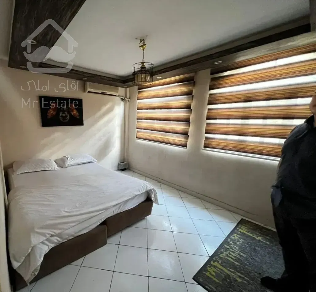 ۸ واحدی ۸۱۰ متر مستغلات ، دسترسی عالی مناسب انواع مشاغل شرکت و اداره و...