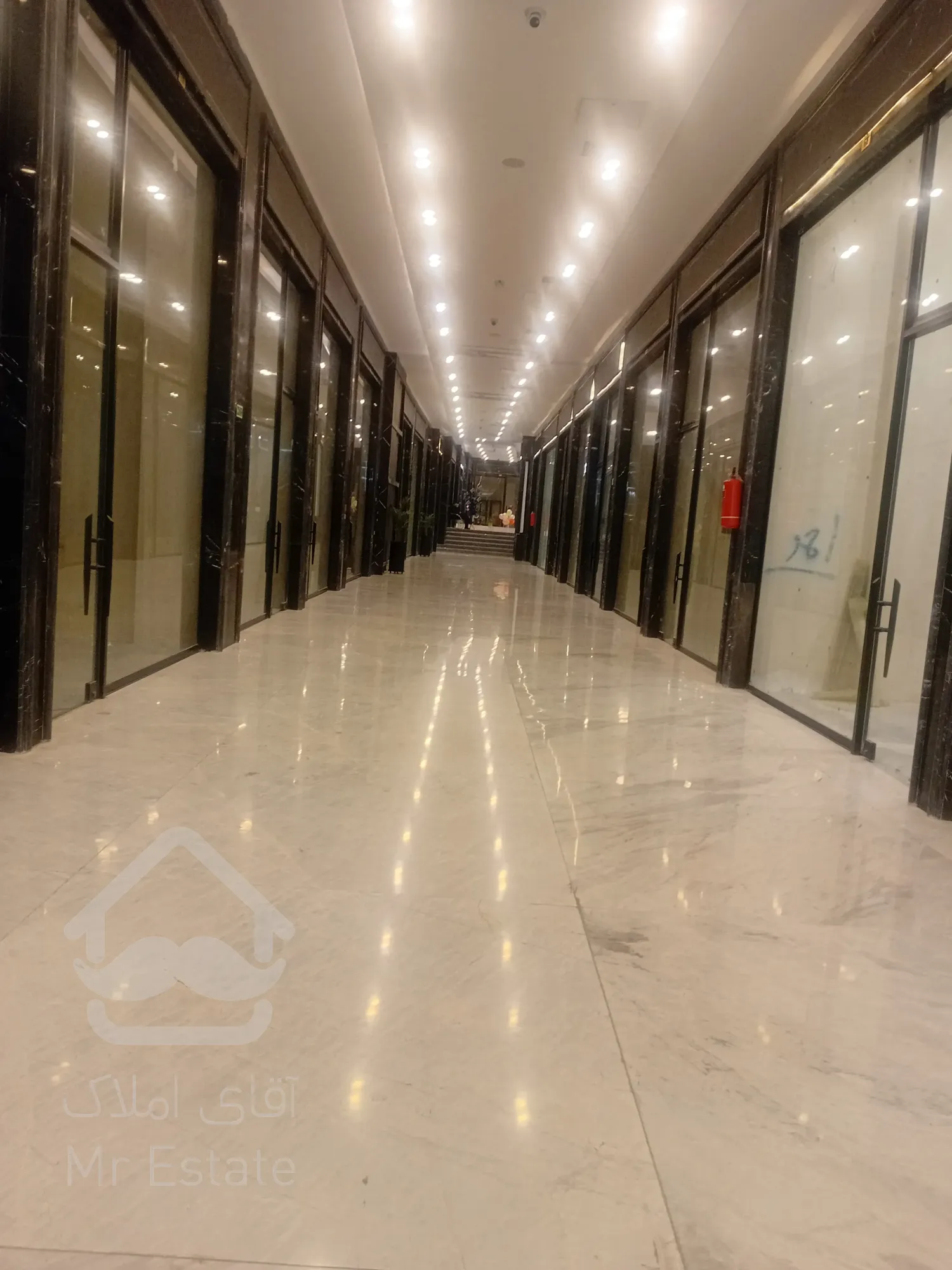 فروش واحدهای تجاری در میرزابابایی شرایط پرداخت اقساط/صنف طلاروشی