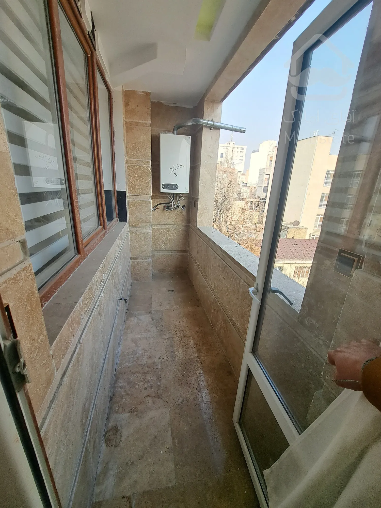 تهاتر و معاوضه آپارتمان واحدهای۹۵متری نوساز با کلنگی دولت منطقه ۳و۱