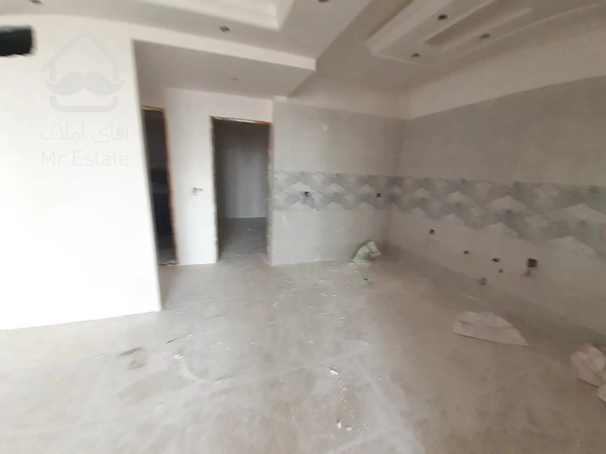 فروش واحد نوساز ۱۰۷ متر طبقه همکف