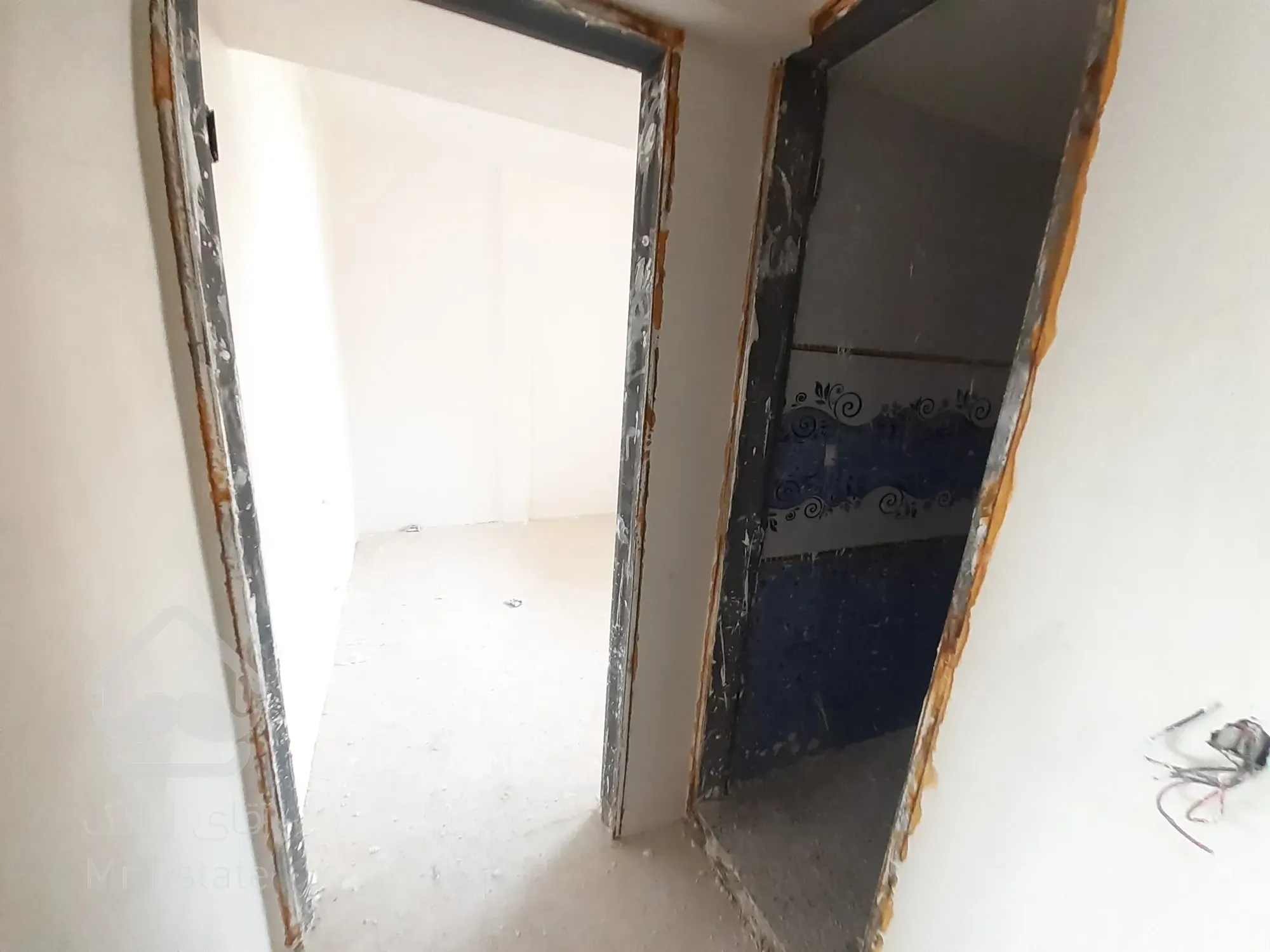 فروش واحد نوساز ۱۰۷ متر طبقه همکف