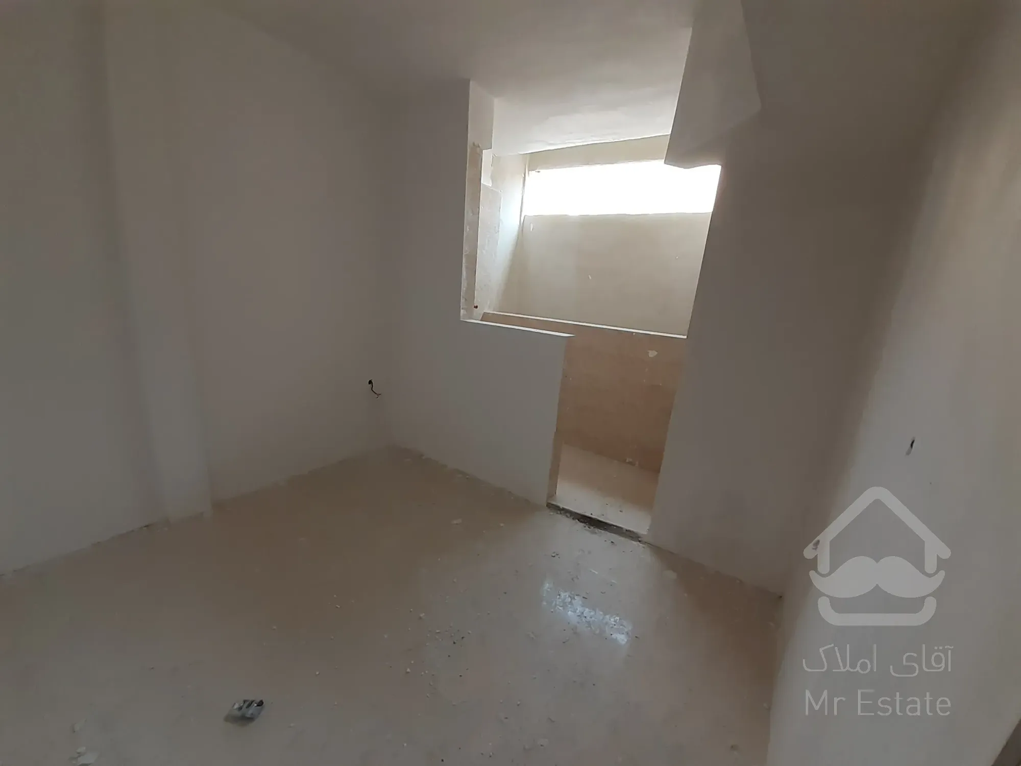 فروش واحد نوساز ۱۰۷ متر طبقه همکف