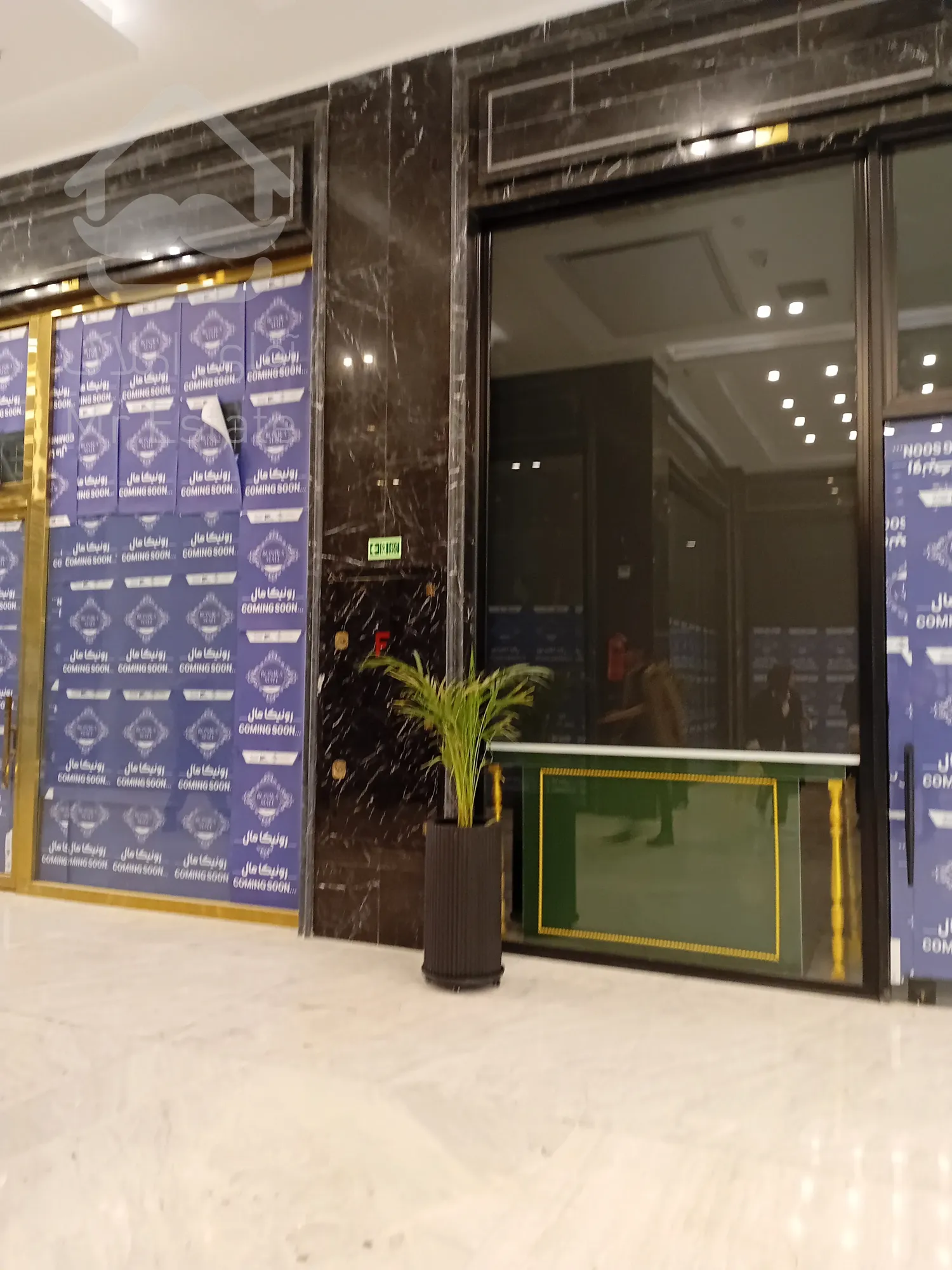 فروش واحد تجاری 20 متری با پاخور عالی در حسین آباد