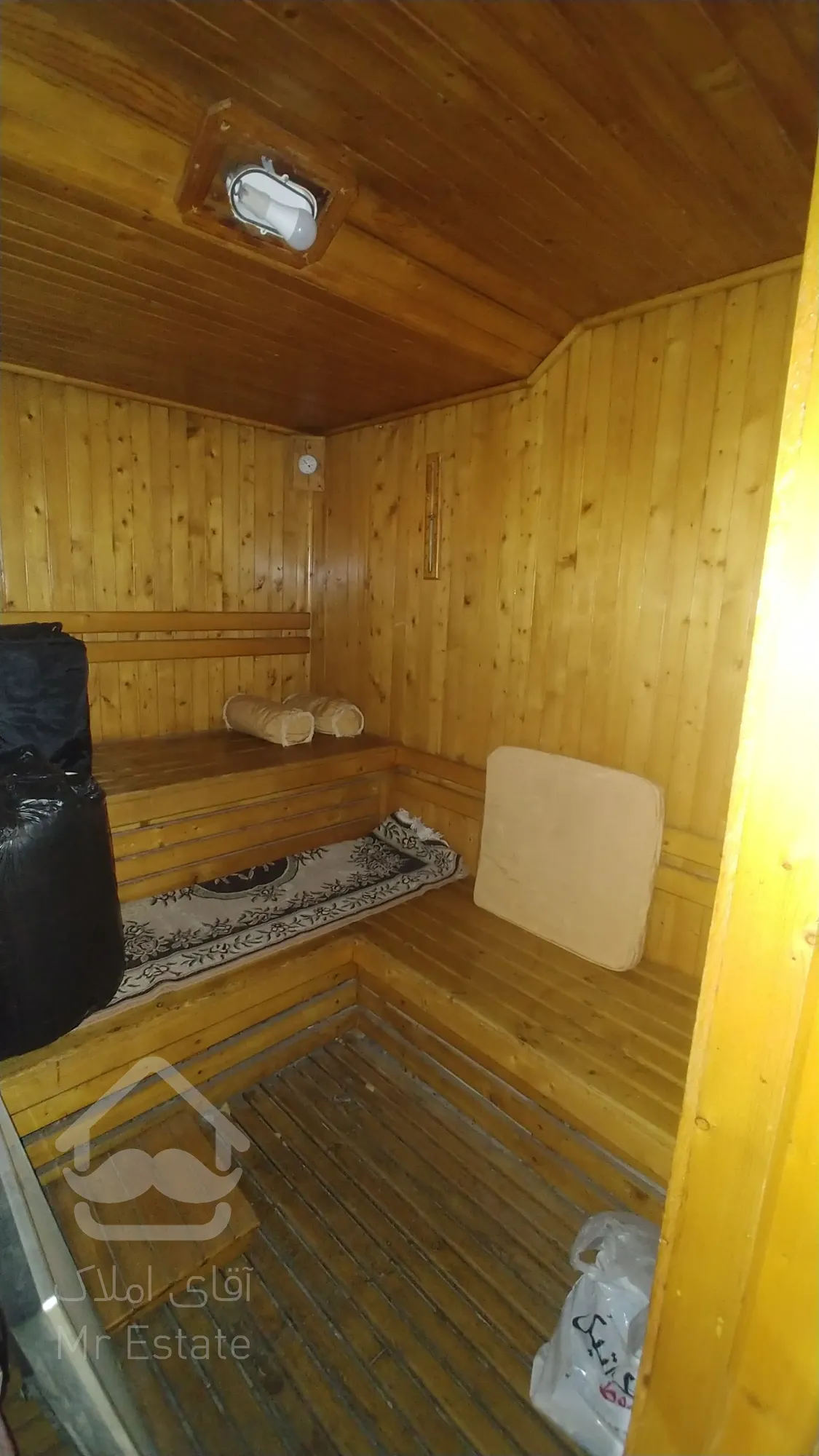 250 متر نیاوران باهنر چهاراه کامرانیه