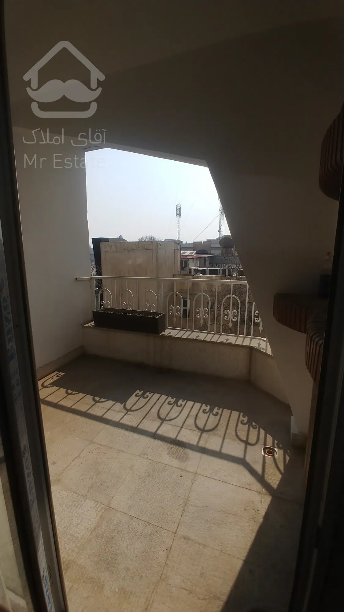 250 متر نیاوران باهنر چهاراه کامرانیه