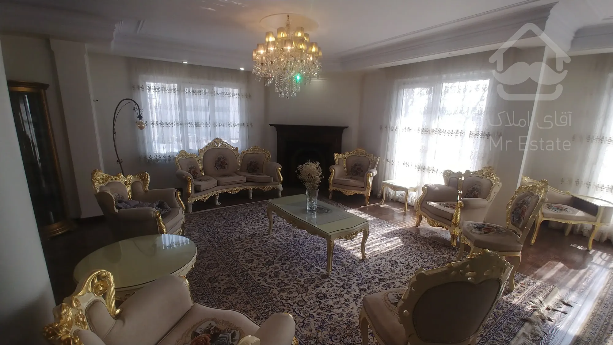 250 متر نیاوران باهنر چهاراه کامرانیه