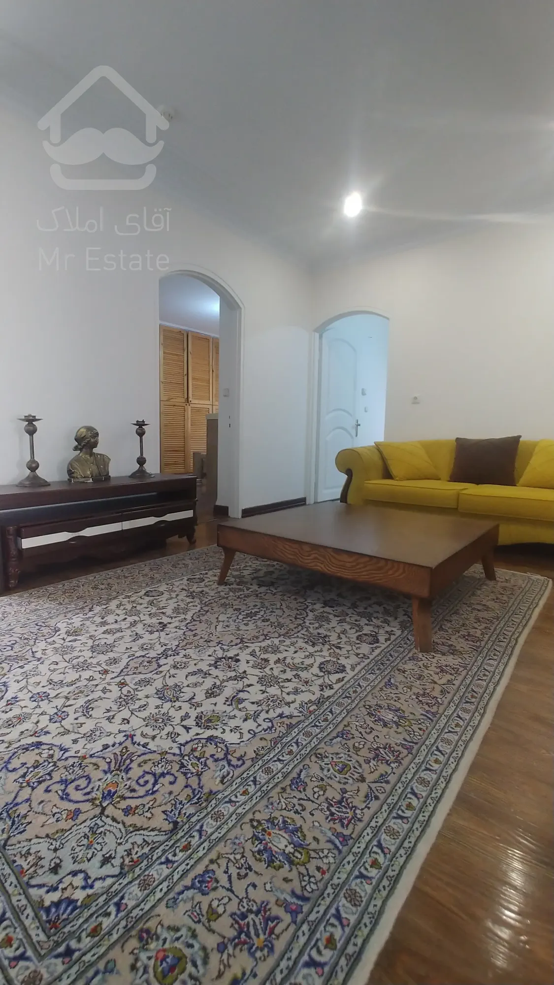 250 متر نیاوران باهنر چهاراه کامرانیه