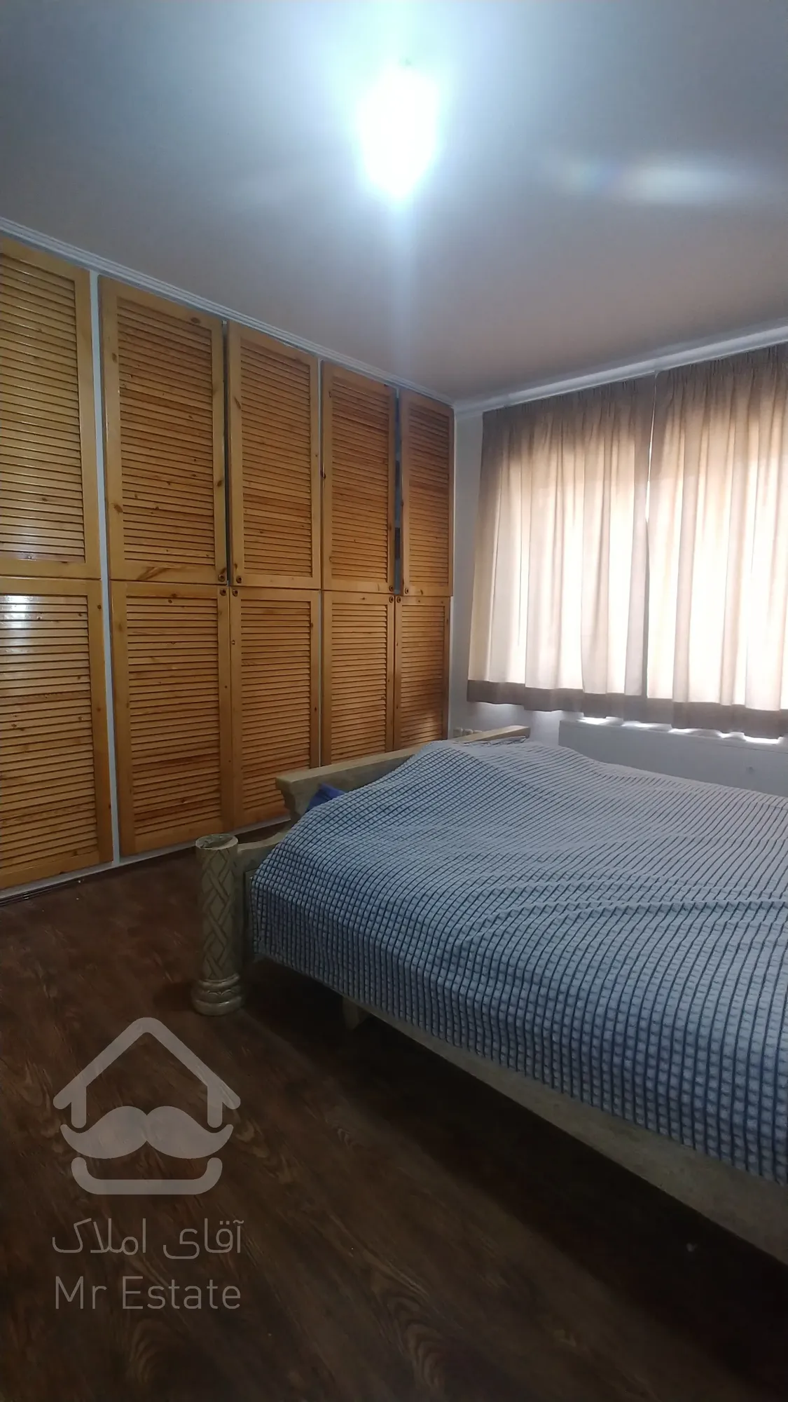 250 متر نیاوران باهنر چهاراه کامرانیه