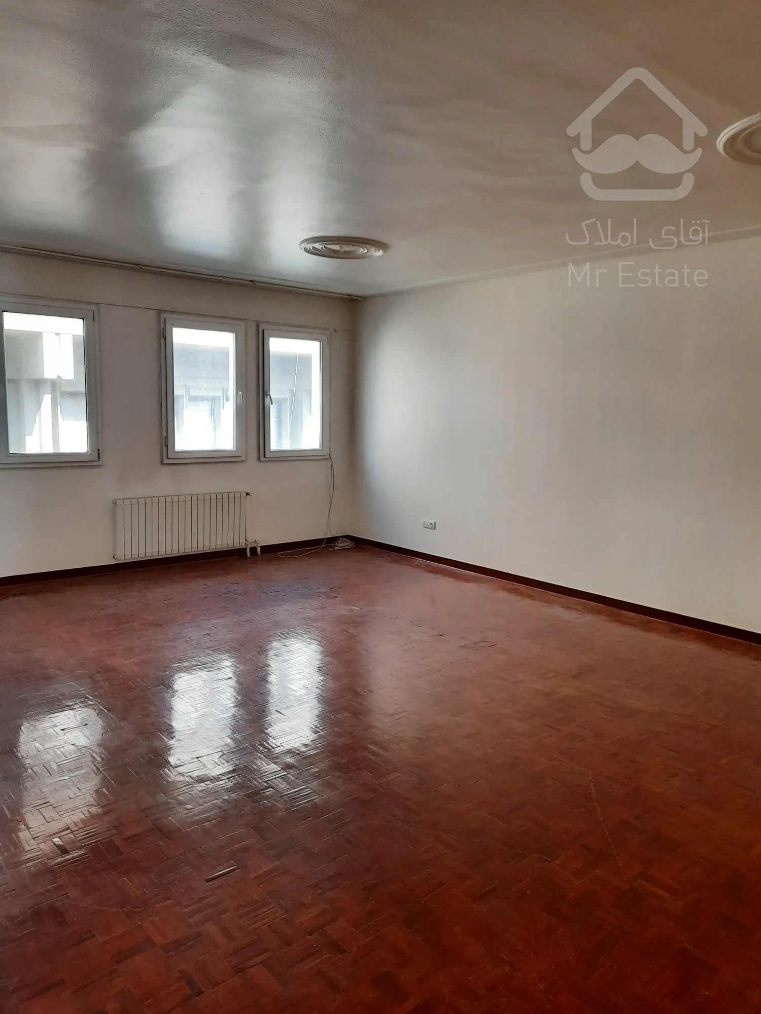 آپارتمان 135 متر - تکواحدی - 3خواب - فول - قرنی