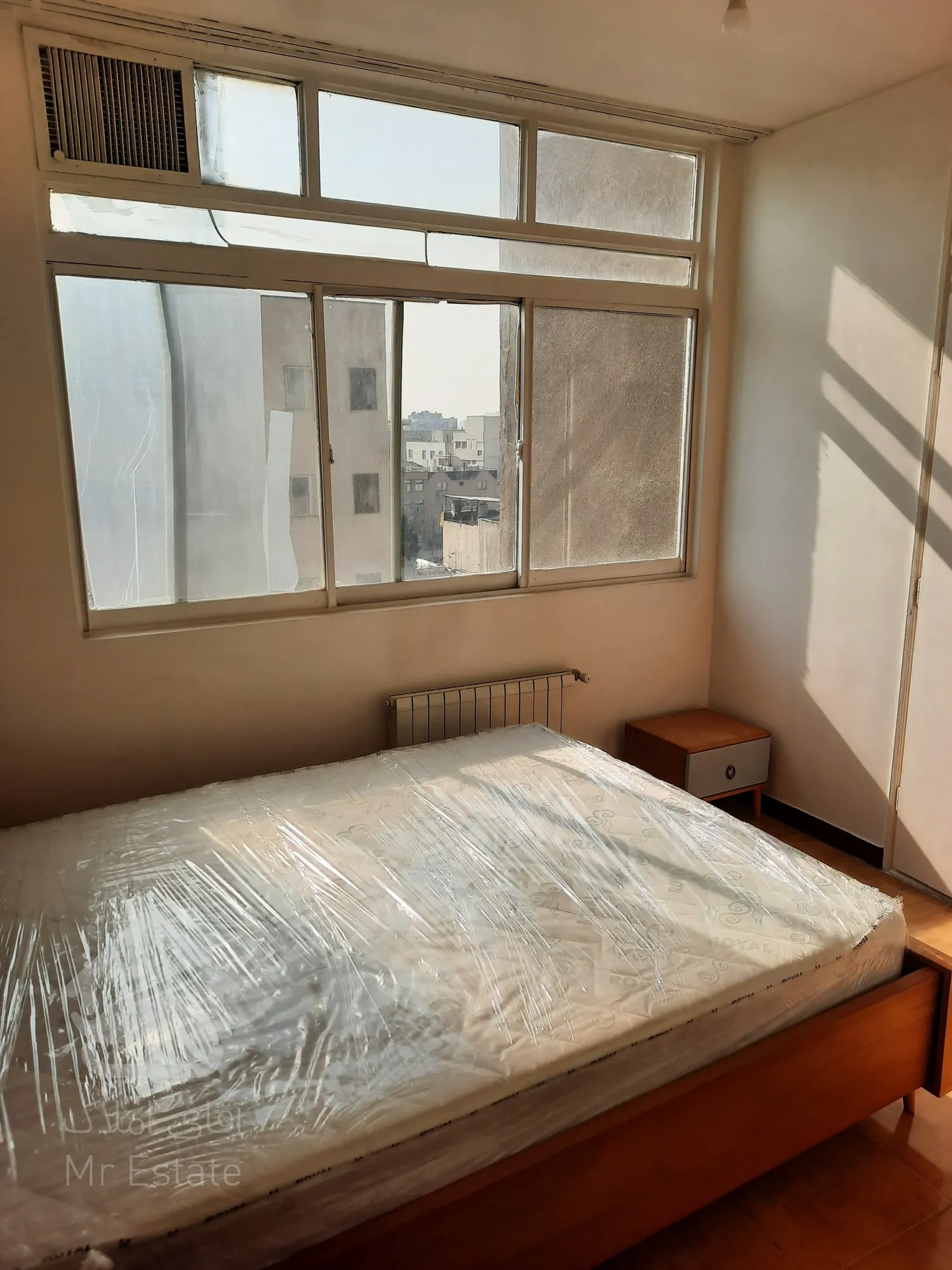 آپارتمان 135 متر - تکواحدی - 3خواب - فول - قرنی