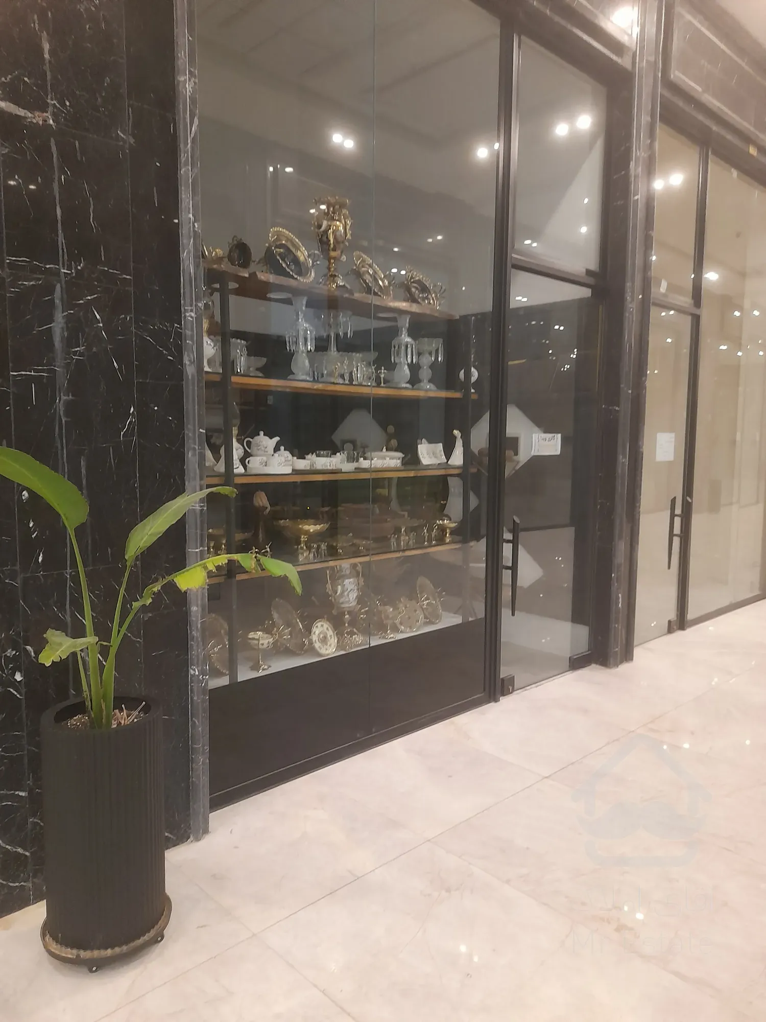 پیش فروش مغازه طلافروشی 44متری با شرایط ویژه پرداخت در مدرنتنرین پروژه تجاری اداری غرب تهران