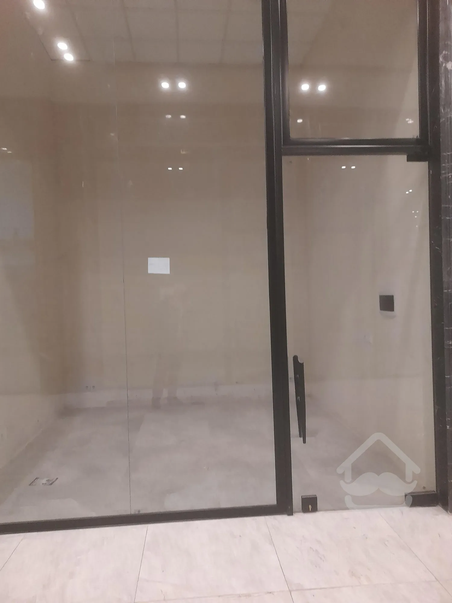 فروش یک باب واحد تجاری/ 40متر/ اقساط 12 ماهه/ شرق/ رونیکامال هروی