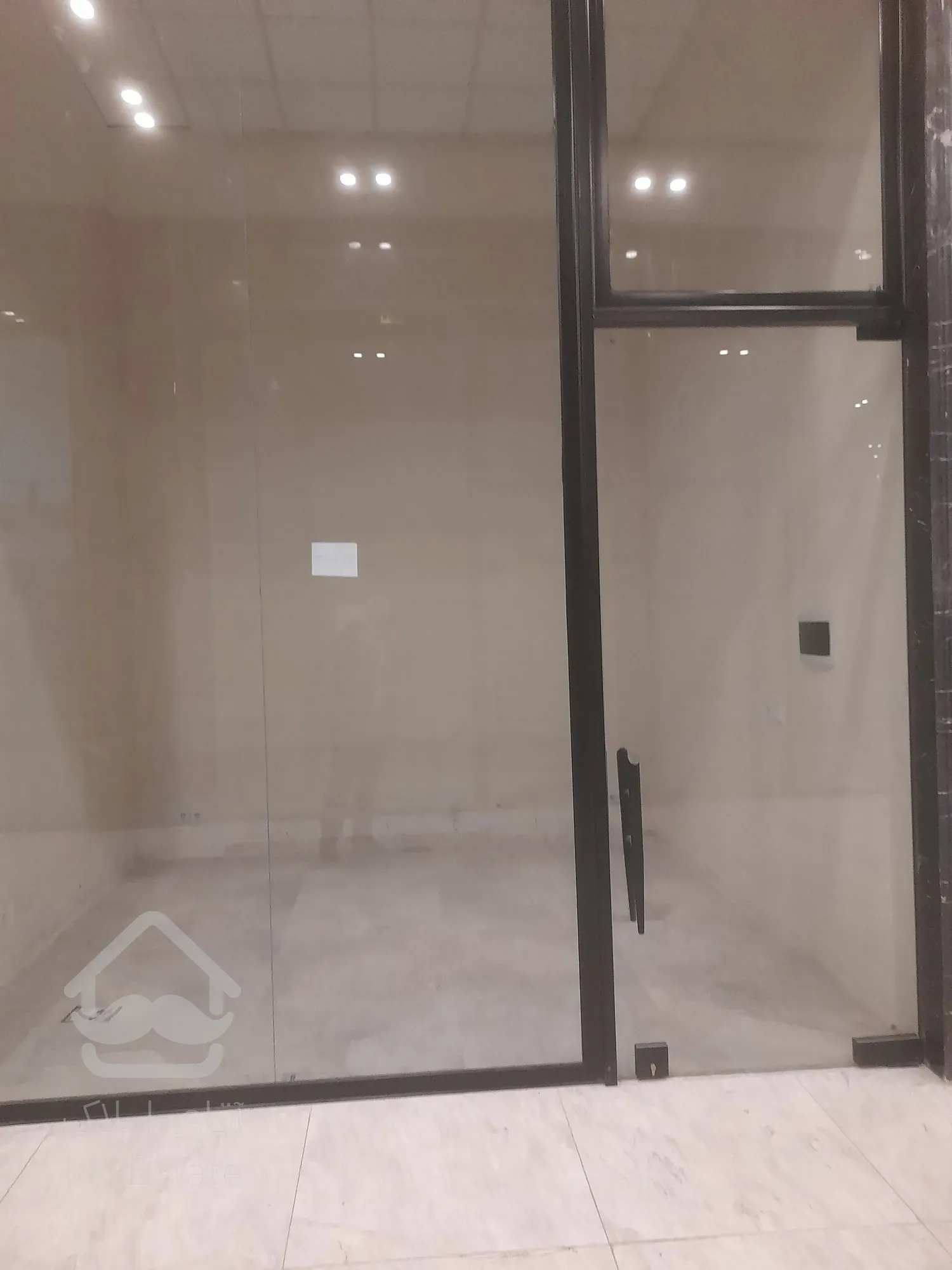 پیش فروش مغازه طلافروشی باشرایط خاص درپونک