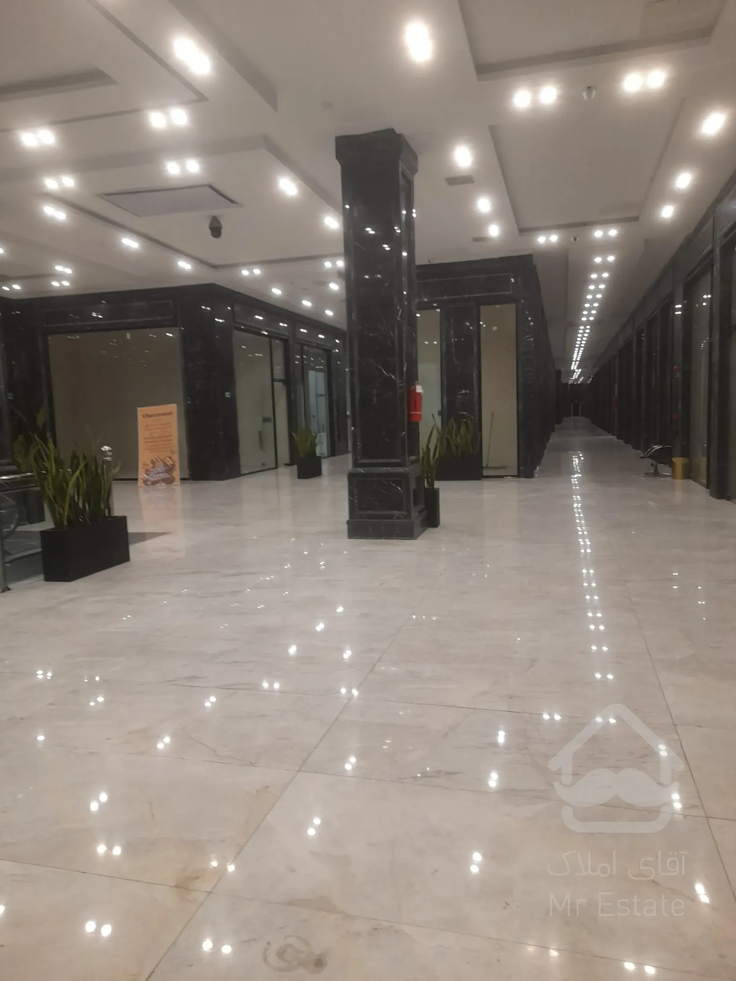 پیش خرید مغازه 33متری جهت طلافروشی در رونیکاپالاس میرزابابایی