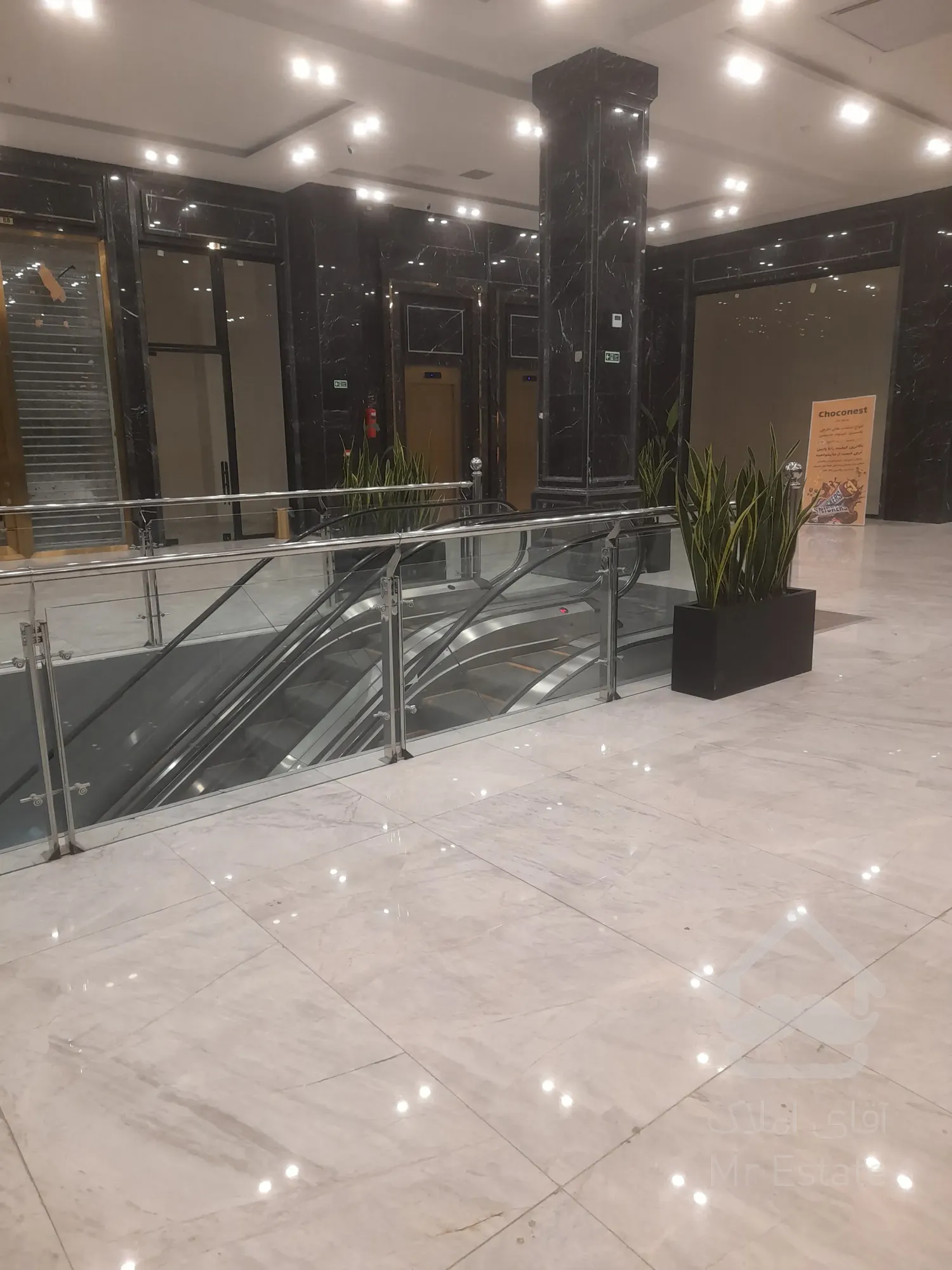 شاهکار معماری تجاری در شرق تهران / 67 متر