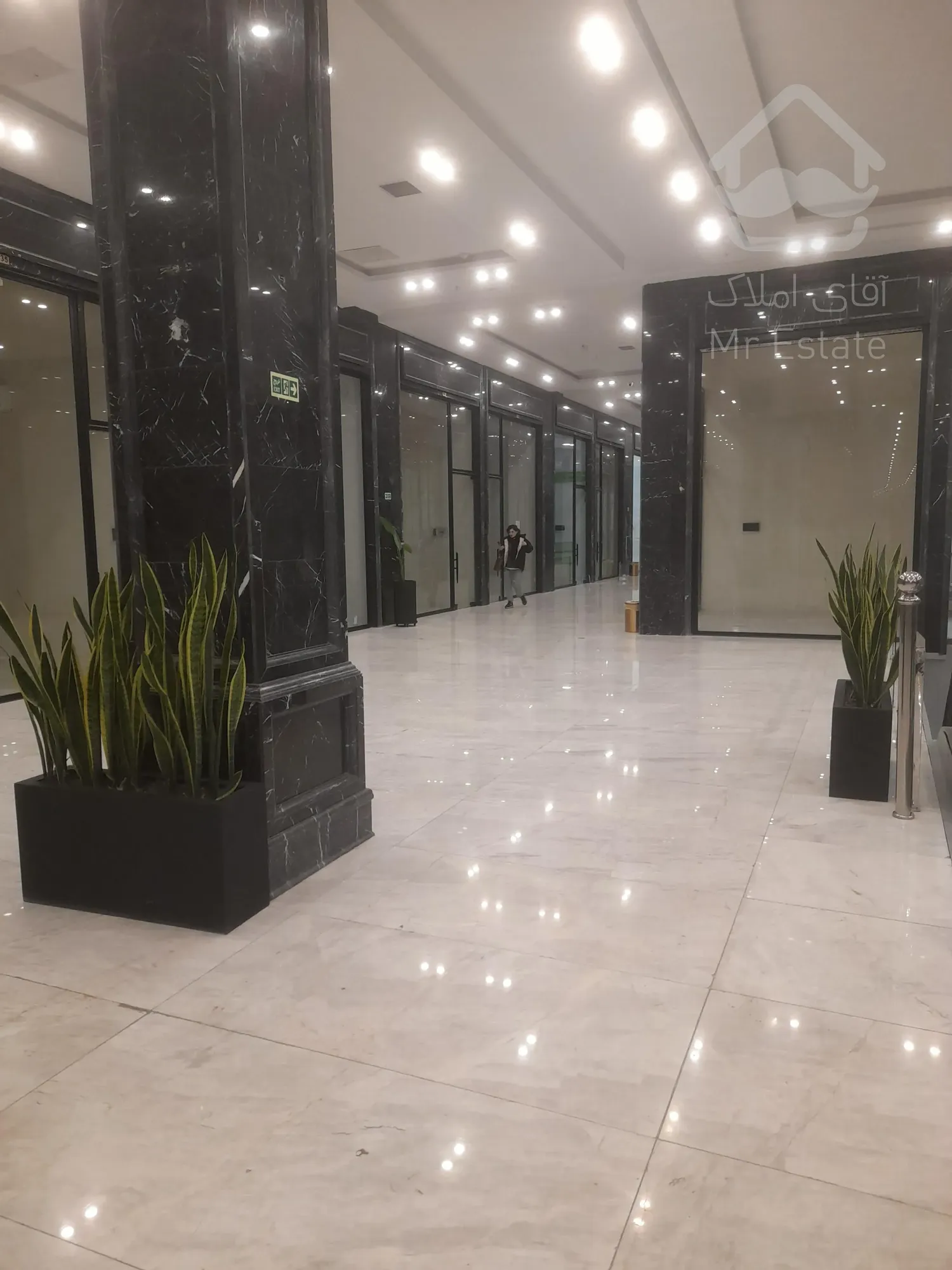 فروش یک باب مغازه 34متری /اقساط 12ماهه/ تاپ لوکیشن هروی