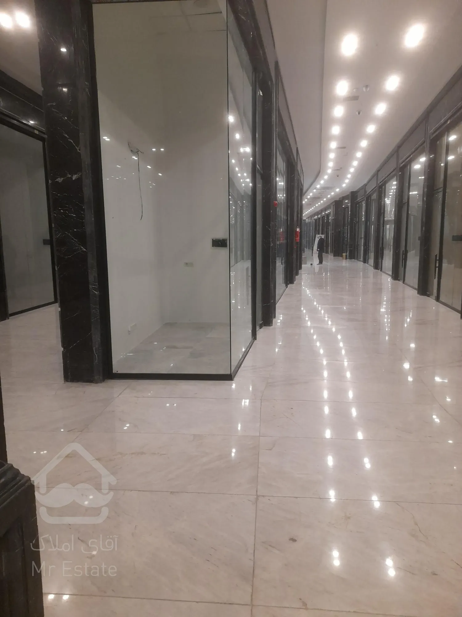 اجاره واحد تجاری 39متری جایی که برند شما دیده میشود در رونیکامال هروی