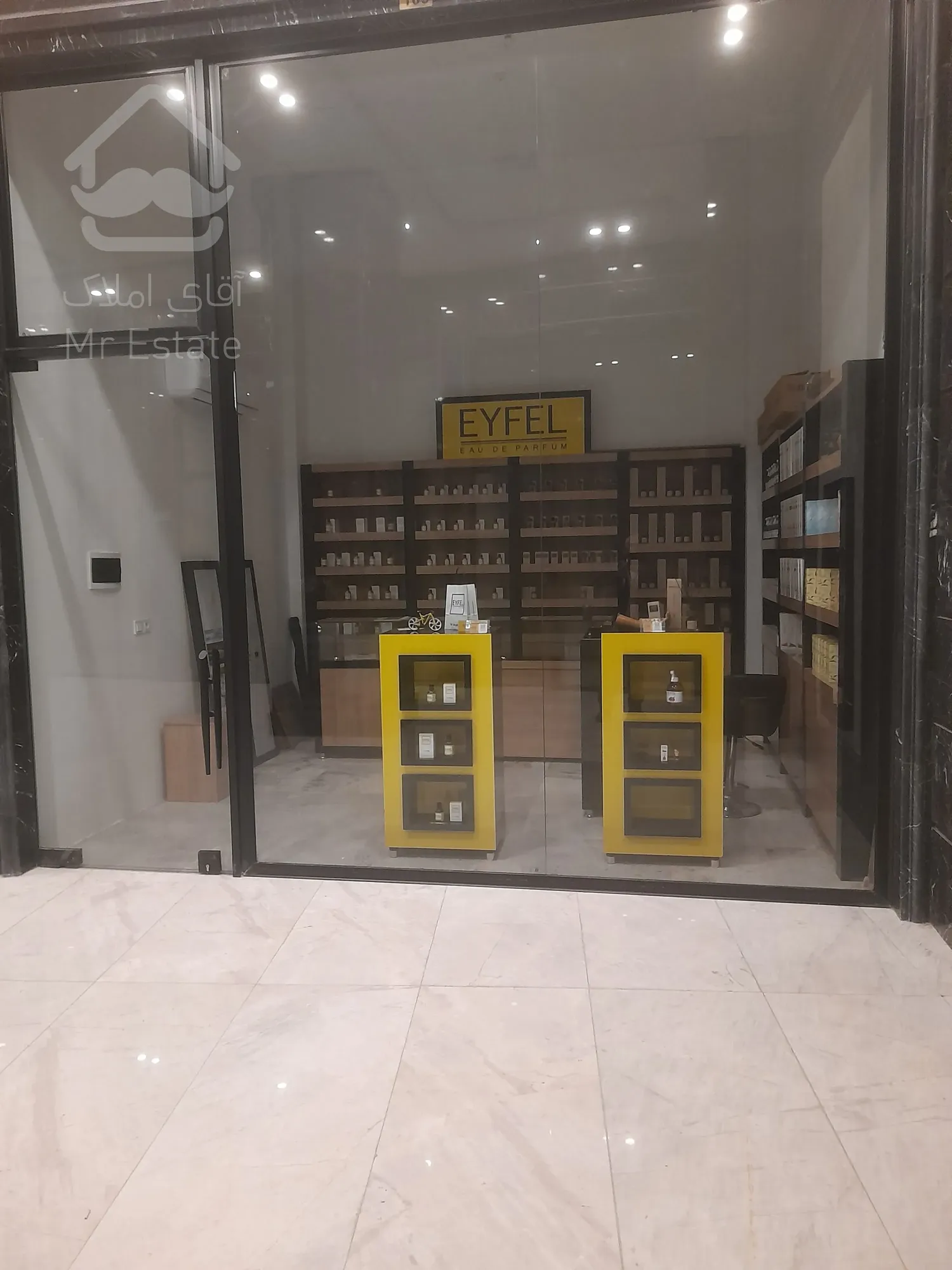 اجاره مغازه 39متری / ویترین مناسب کسب وکار شما در تاپ لوکیشن هروی