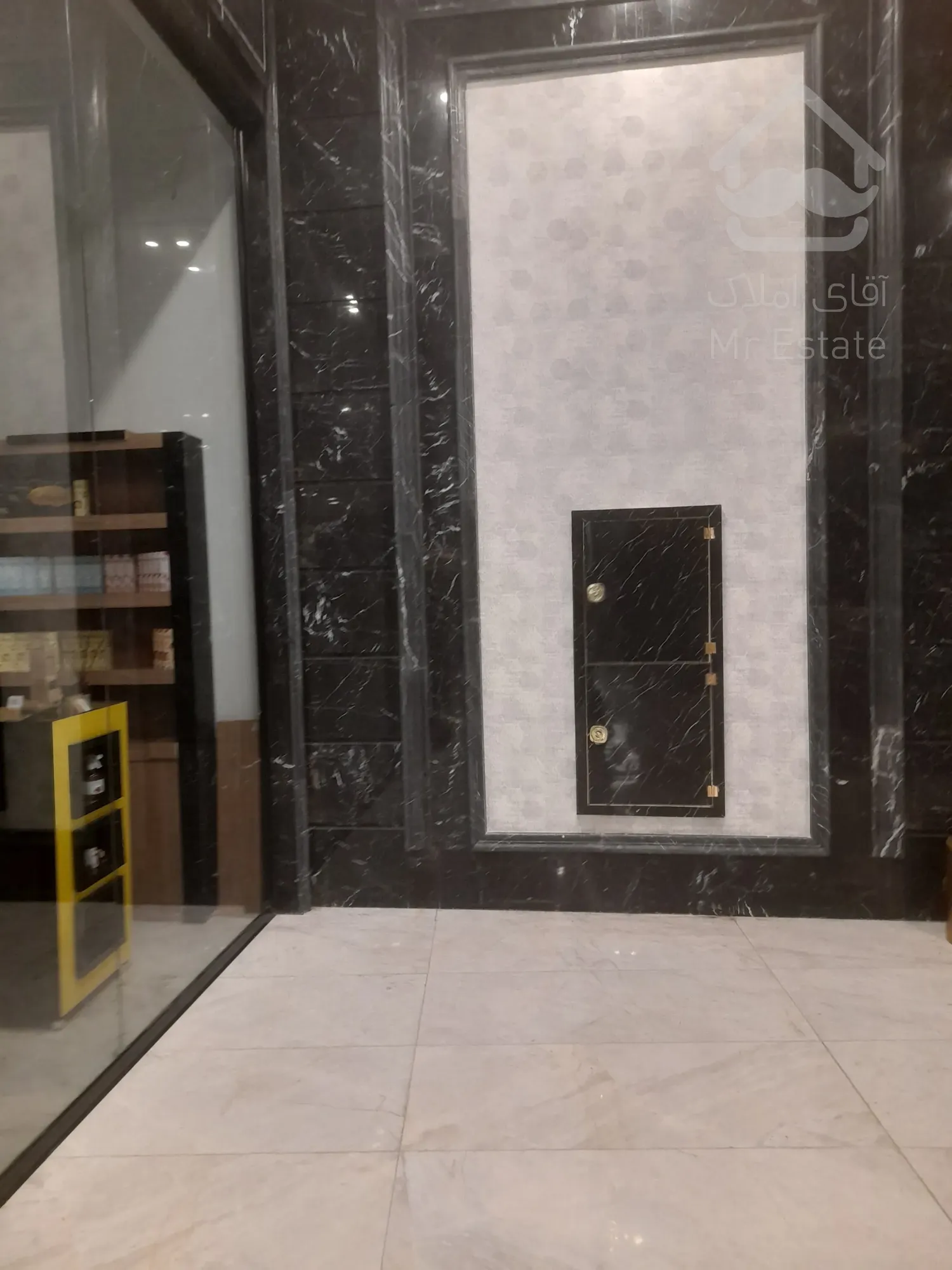 اجاره مغازه 40متری/دسترسی عالی/همکف/نزدیک مترو حسین آباد/رونیکامال هروی