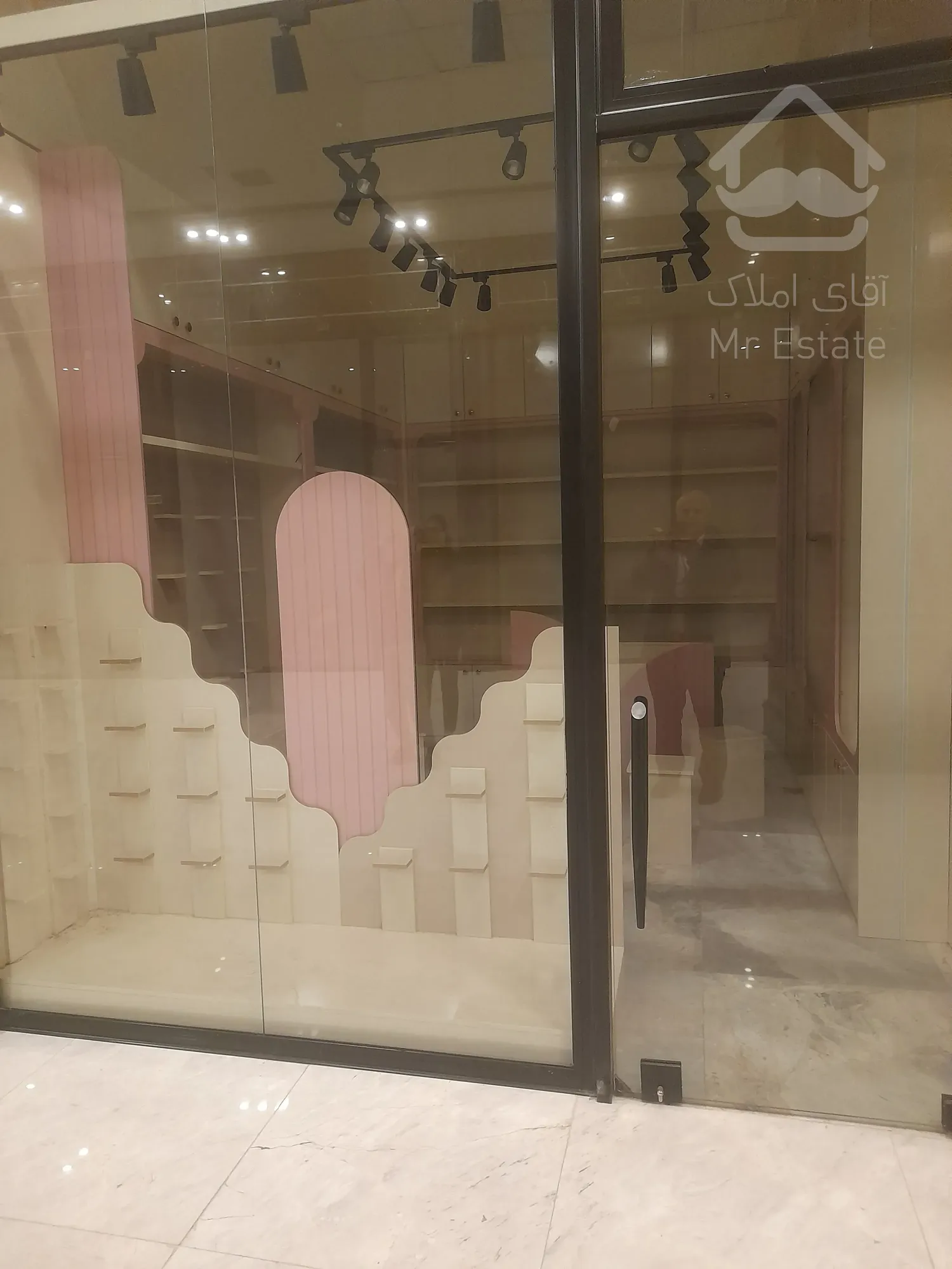 اجاره مغازه 19 متری /فرصتی عالی برای کسب وکار در تاپ لوکیشن هروی