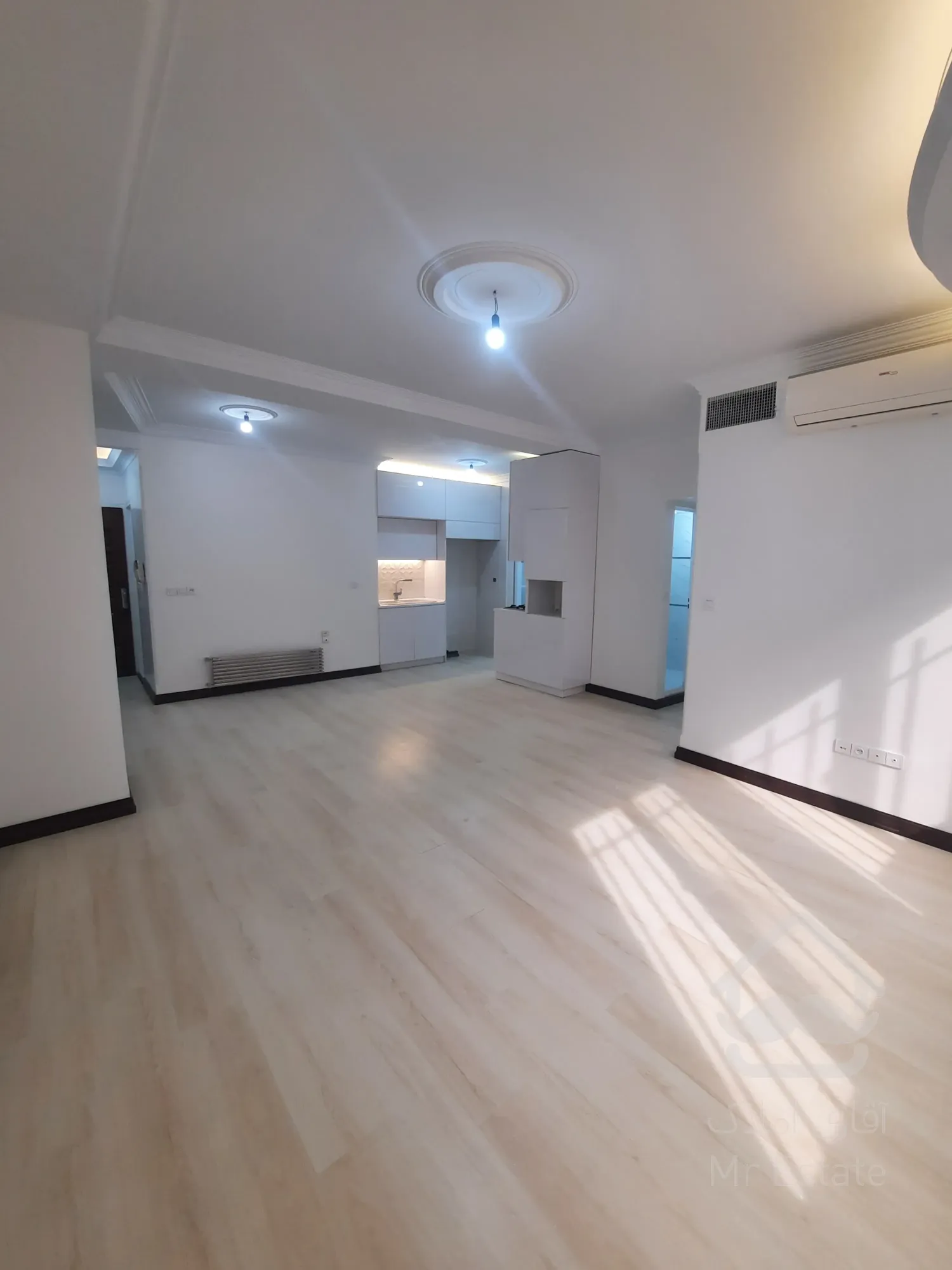 آپارتمان ۷۰ متری دو خواب رو به آفتاب فردوس شرق