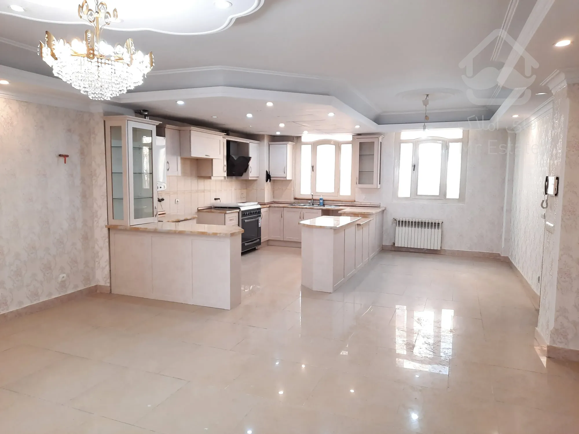 فروش آپارتمان ۱۰۱ متری ۳ خوابه در هفت تیر