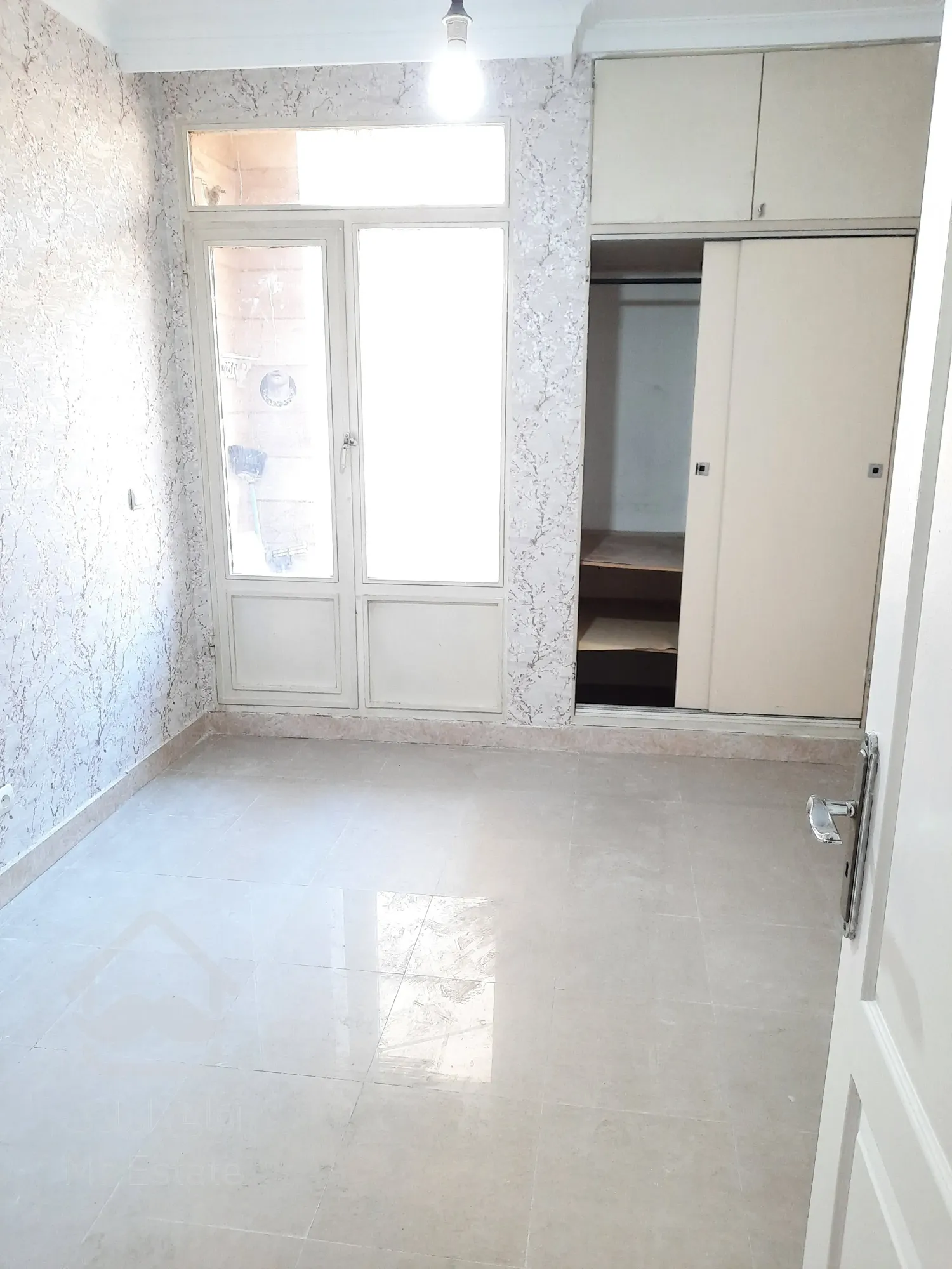 فروش آپارتمان ۱۰۱ متری ۳ خوابه در هفت تیر