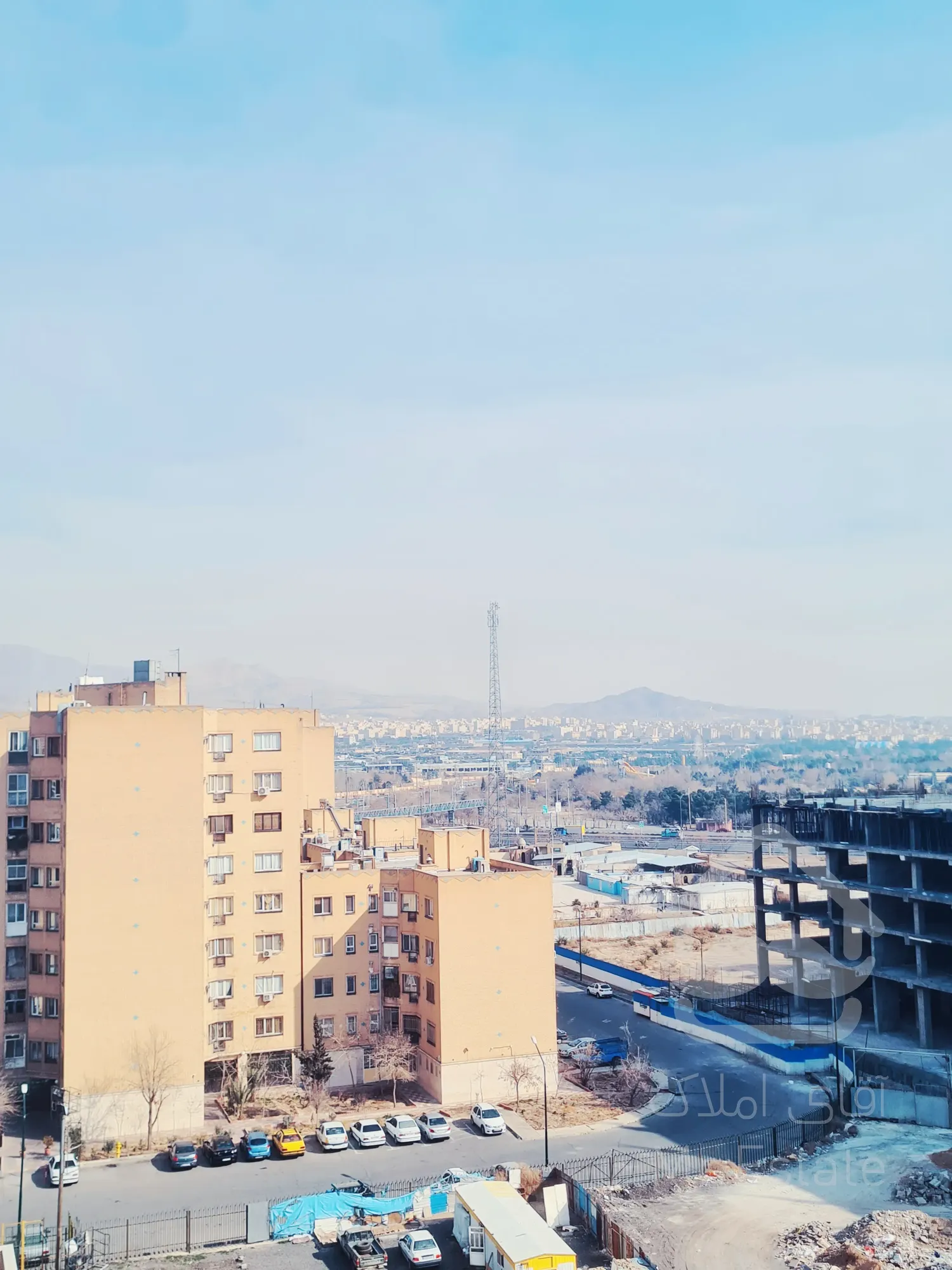 فروش آپارتمان ۹۵ متری مجتمع صدرا منطقه ۱۵