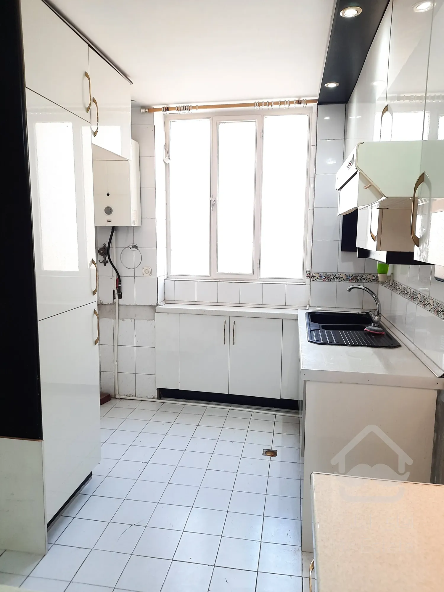 فروش آپارتمان ۶۰ متر ۲خواب در بهار ، هفت تیر