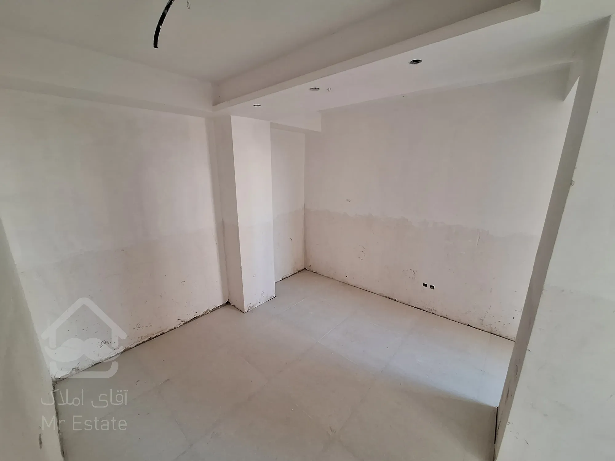 ۱۲۰ متر / اصالت رومی / کلید اول / فردیس