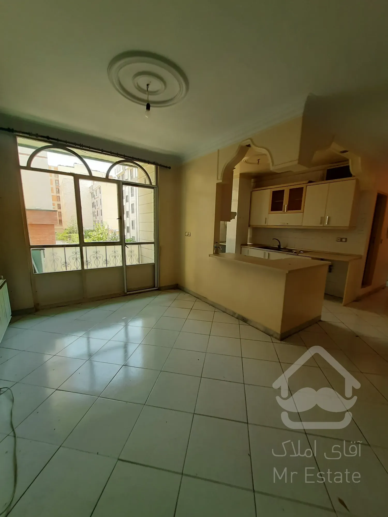 فروش آپارتمان ۶۰متر ۲خواب فول امکانات رو به آفتاب