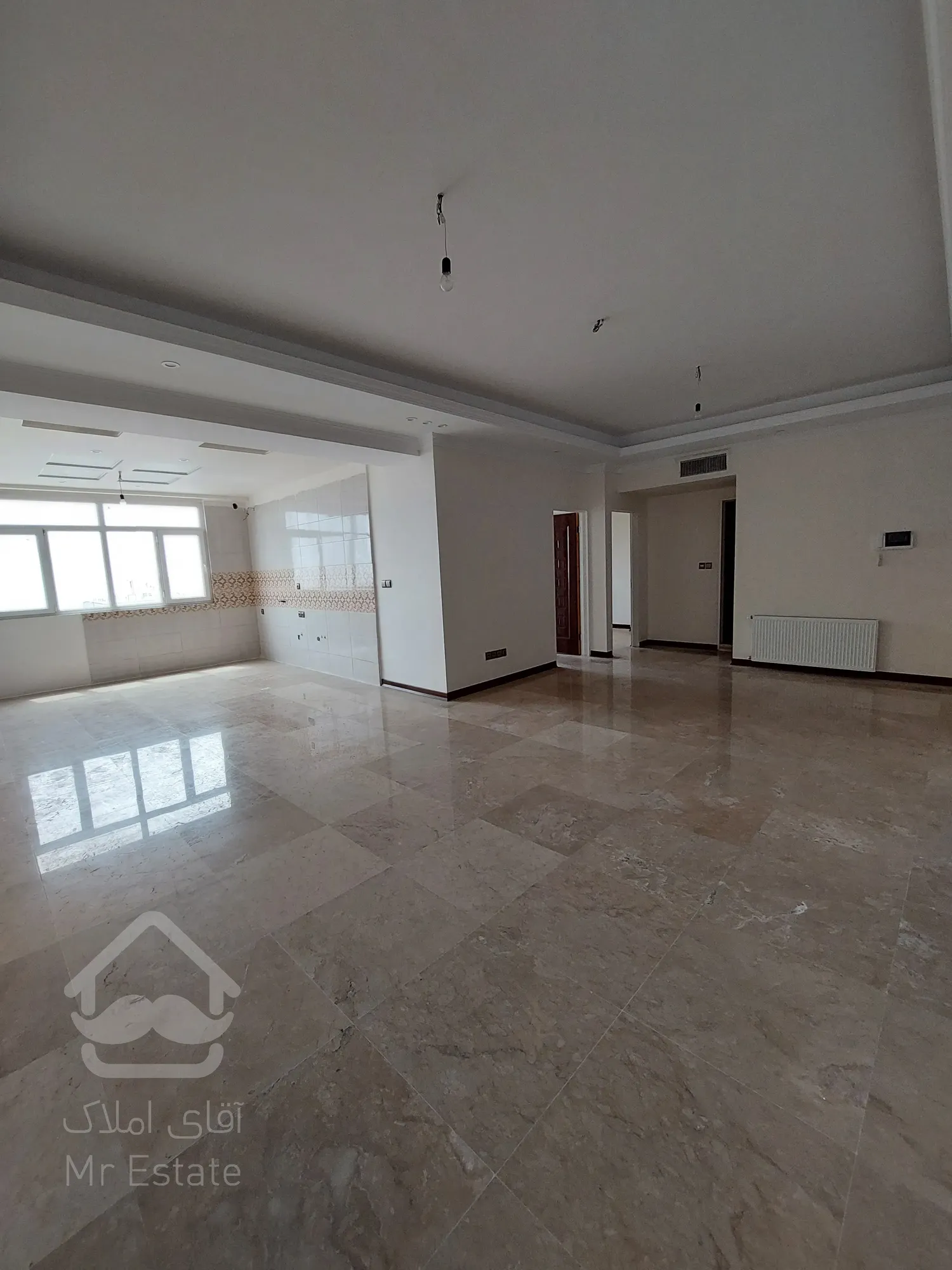 آپارتمان ۹۰‌متری دو خواب رو به جنوب جنت مرکز