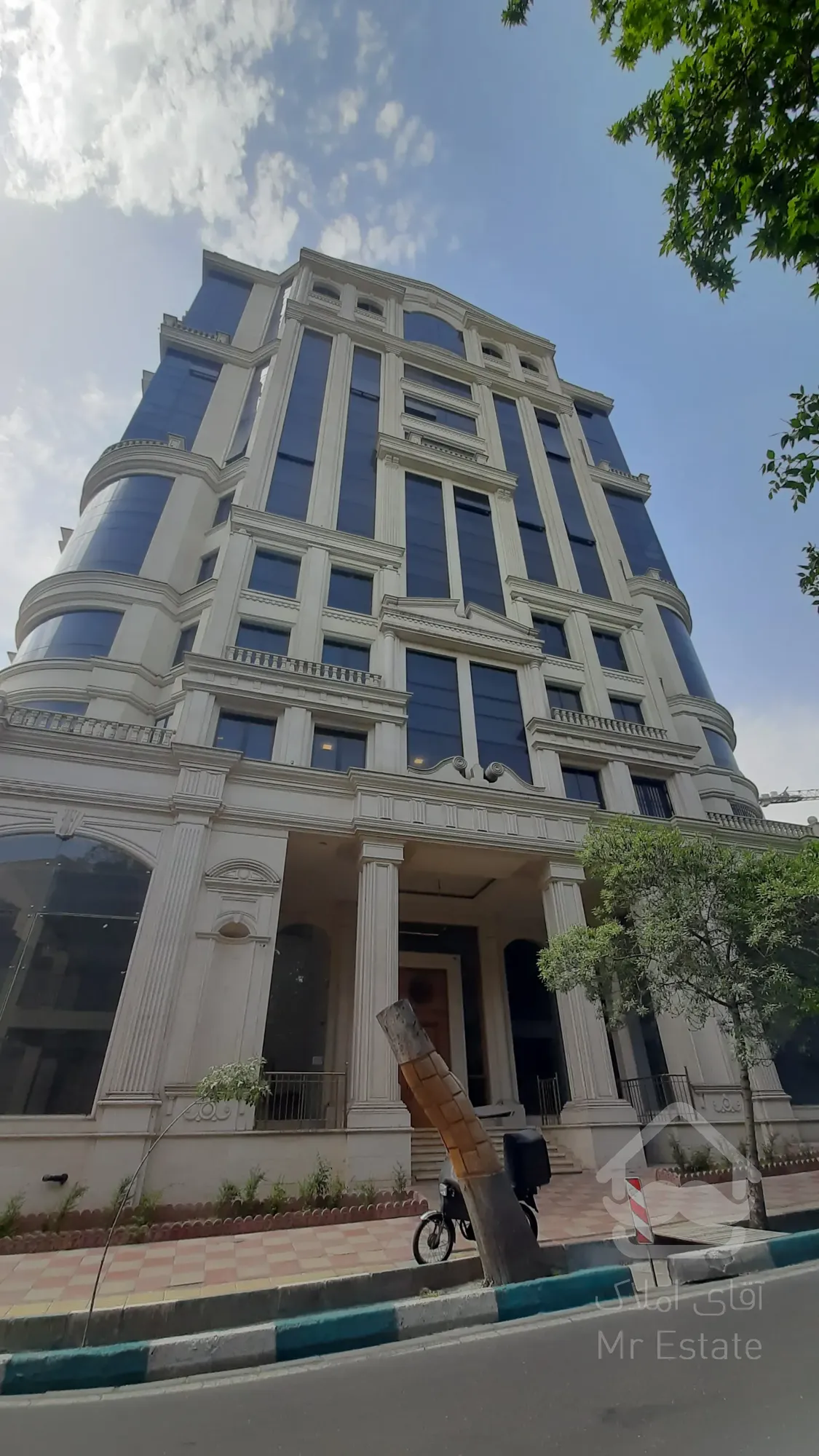 ۱۰۰ متر بر فرمانیه سند اداری